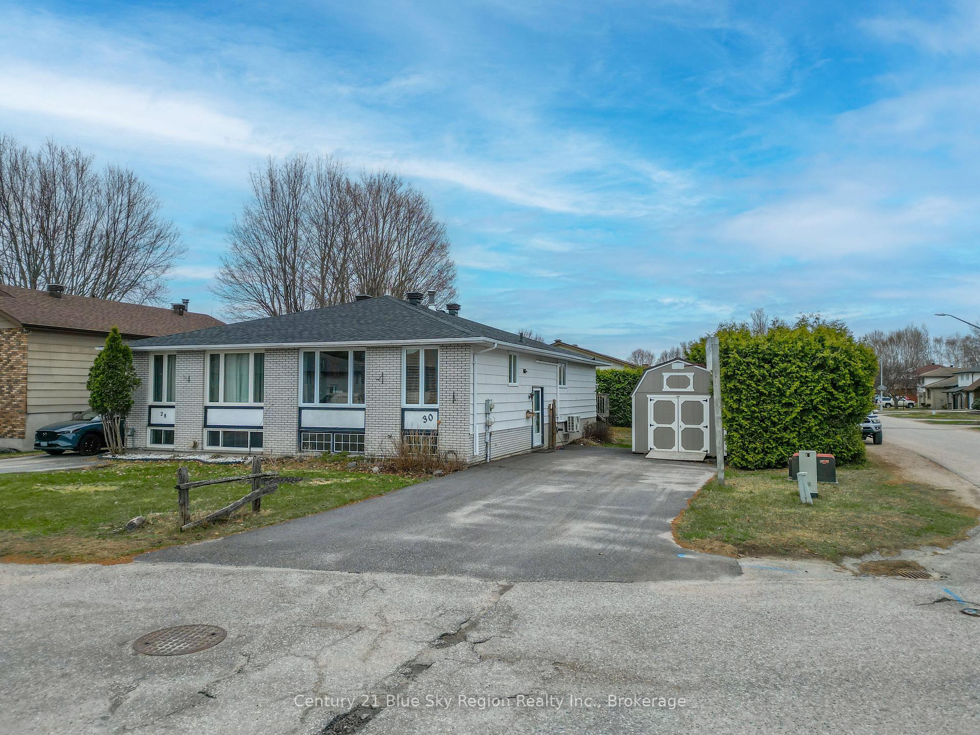 30 Harris Drive, North Bay — photo 2 of 5