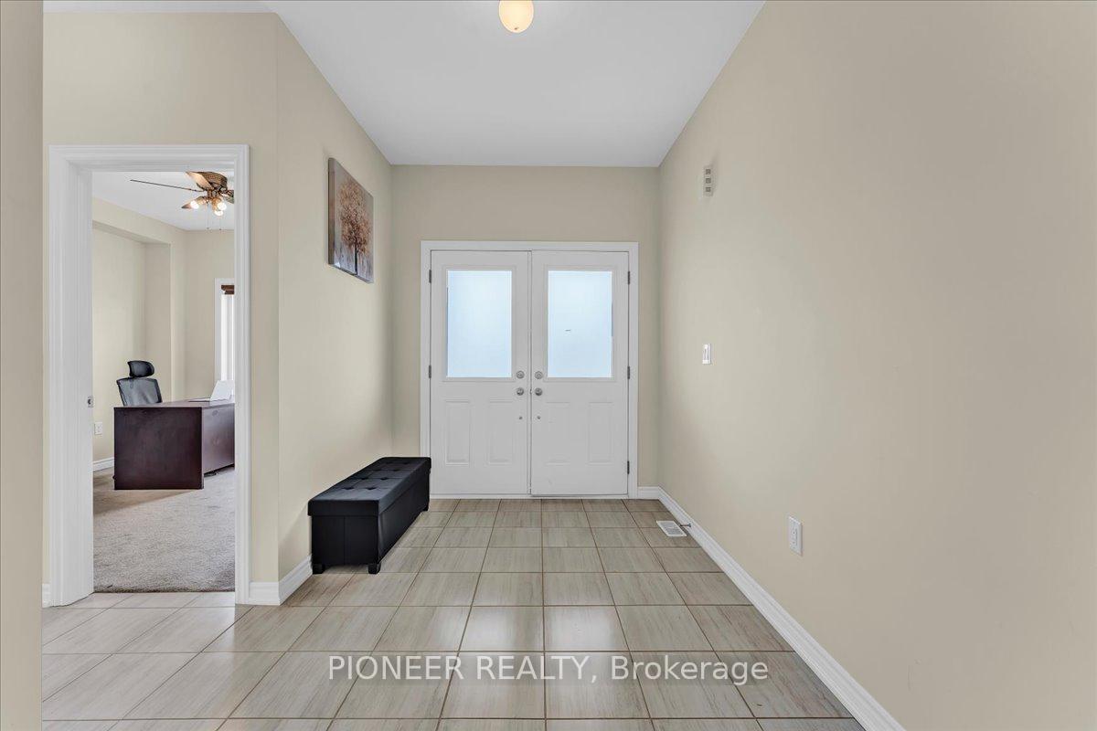 5 Todd Crescent, Southgate — photo 4 of 5