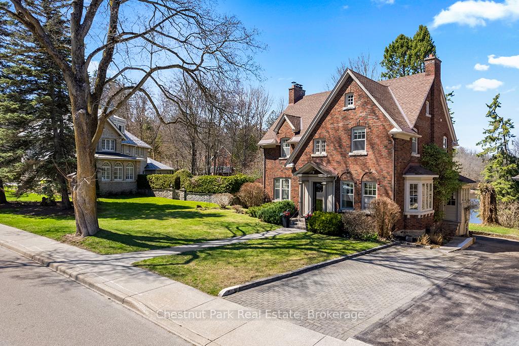 190 4th Street W, Owen Sound — photo 4 of 5