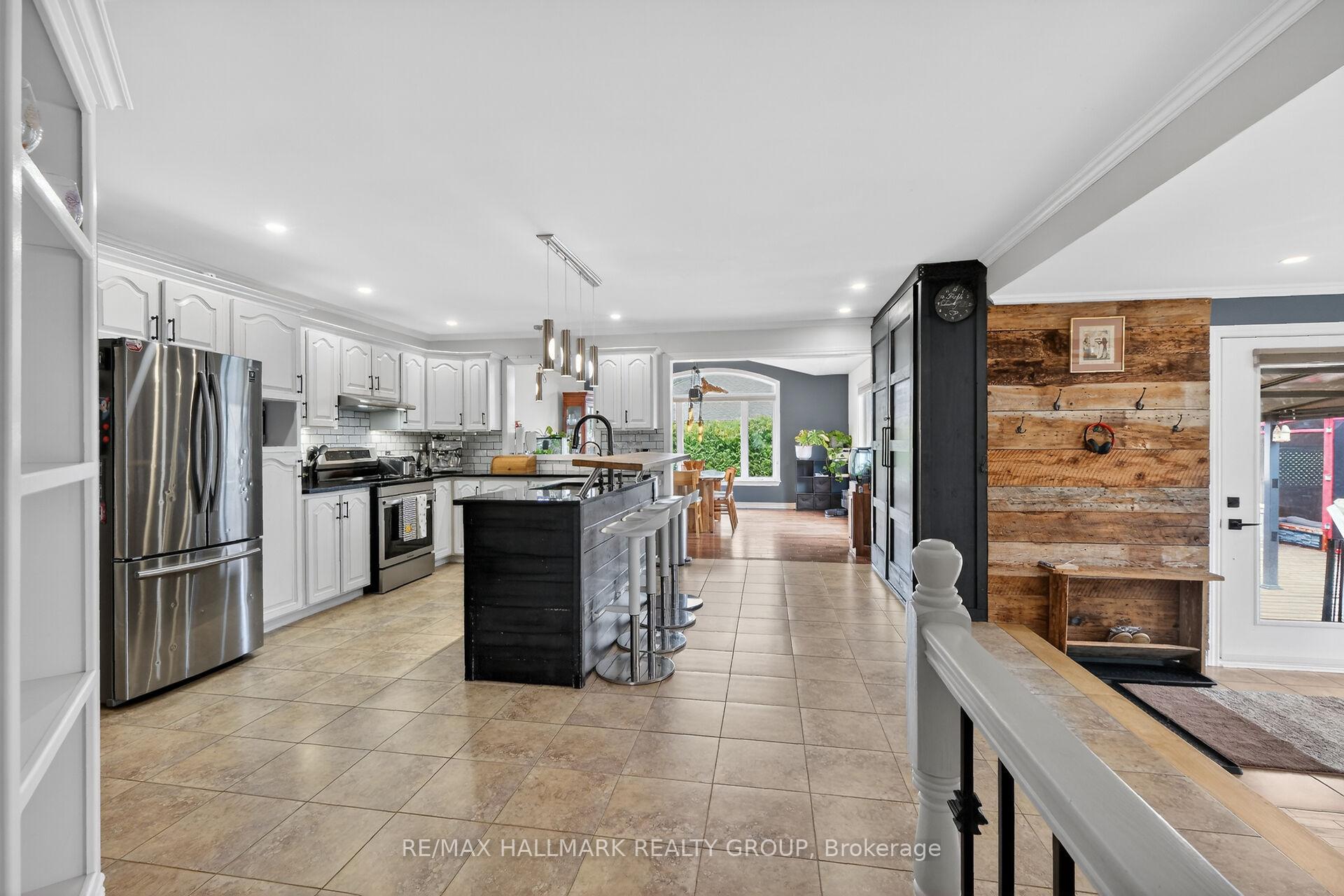 3821 Indian Creek Road, Clarence-Rockland — photo 4 of 5