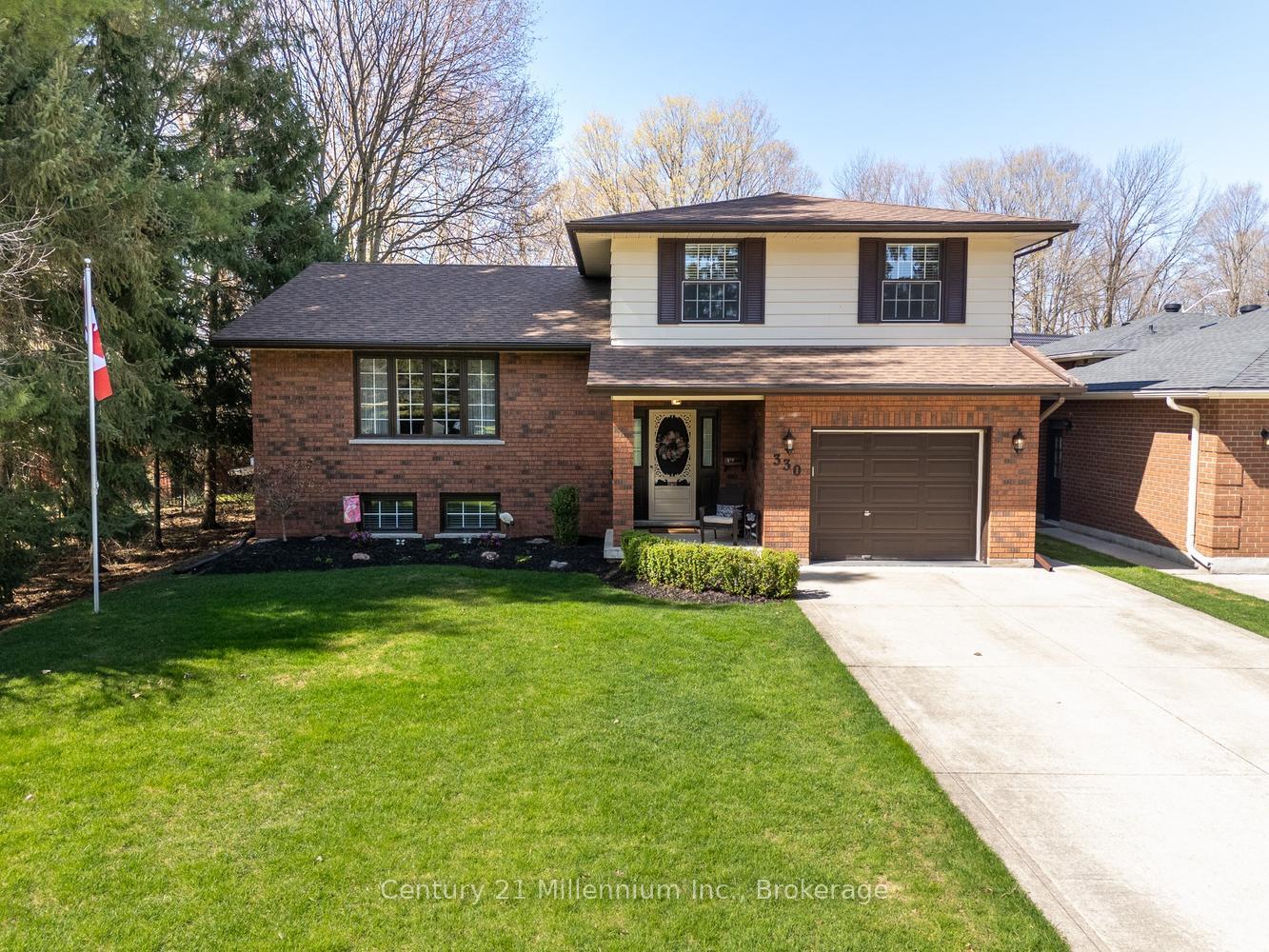 330 1st Street W, Owen Sound — photo 4 of 5