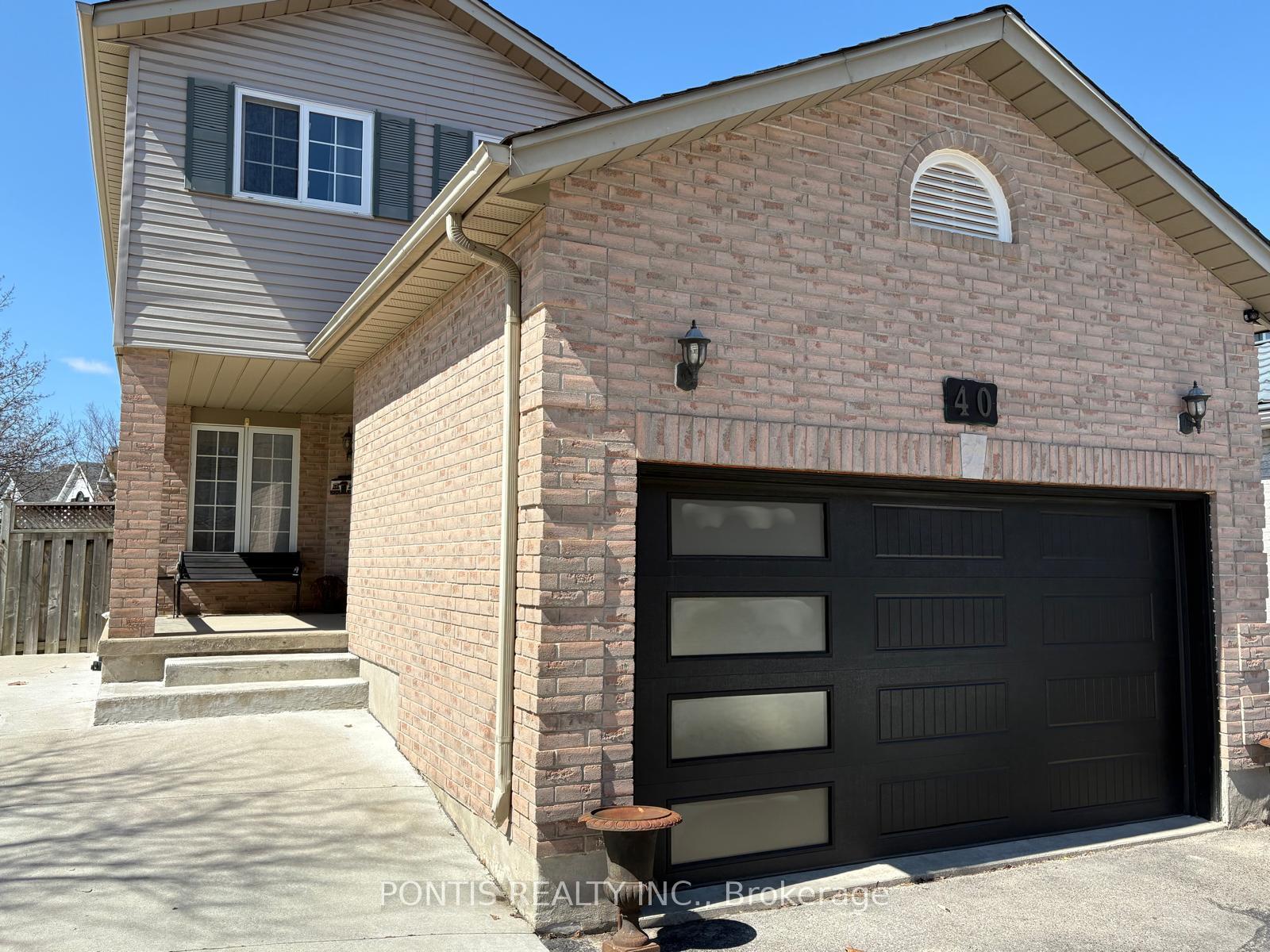 40 Alderson Drive, Cambridge — photo 2 of 5