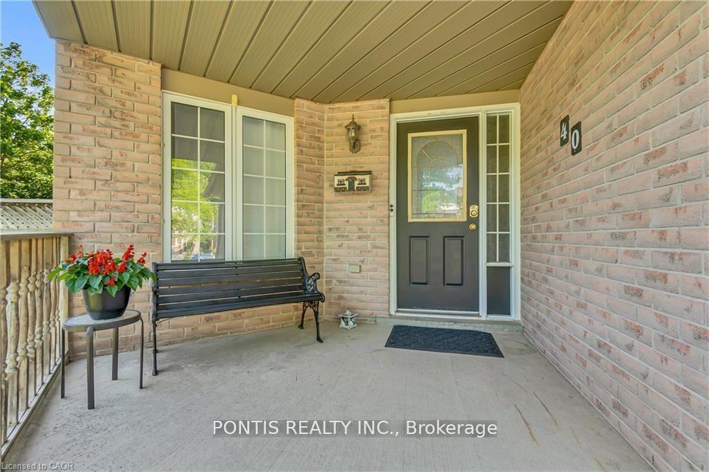 40 Alderson Drive, Cambridge — photo 3 of 5