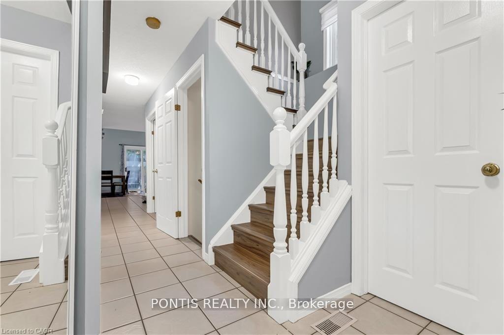 40 Alderson Drive, Cambridge — photo 5 of 5