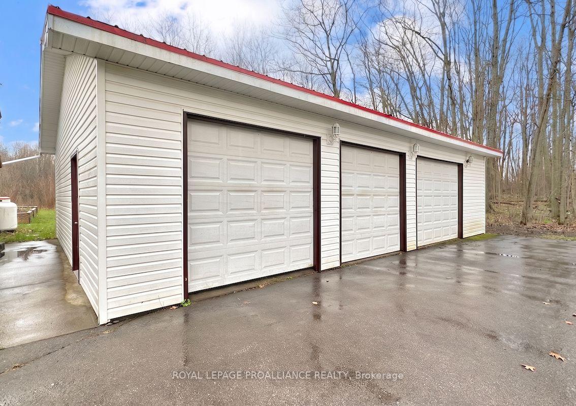 19656 Loyalist Parkway, Prince Edward County — photo 5 of 5