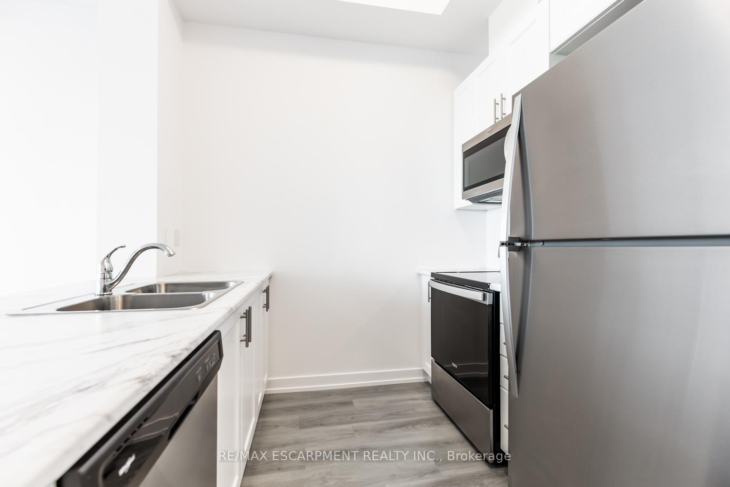 5055 Greenlane Road 611, Lincoln — photo 5 of 5