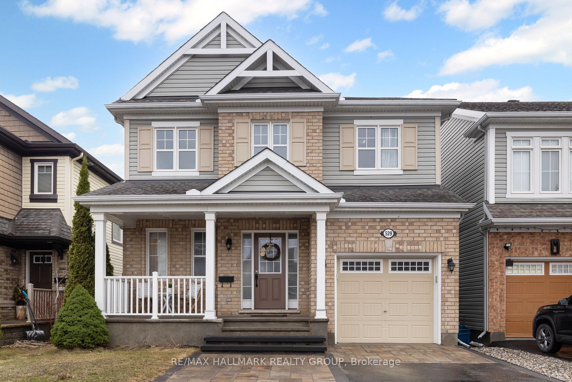 529 Dundonald Drive, Barrhaven, ON K2J 5X1