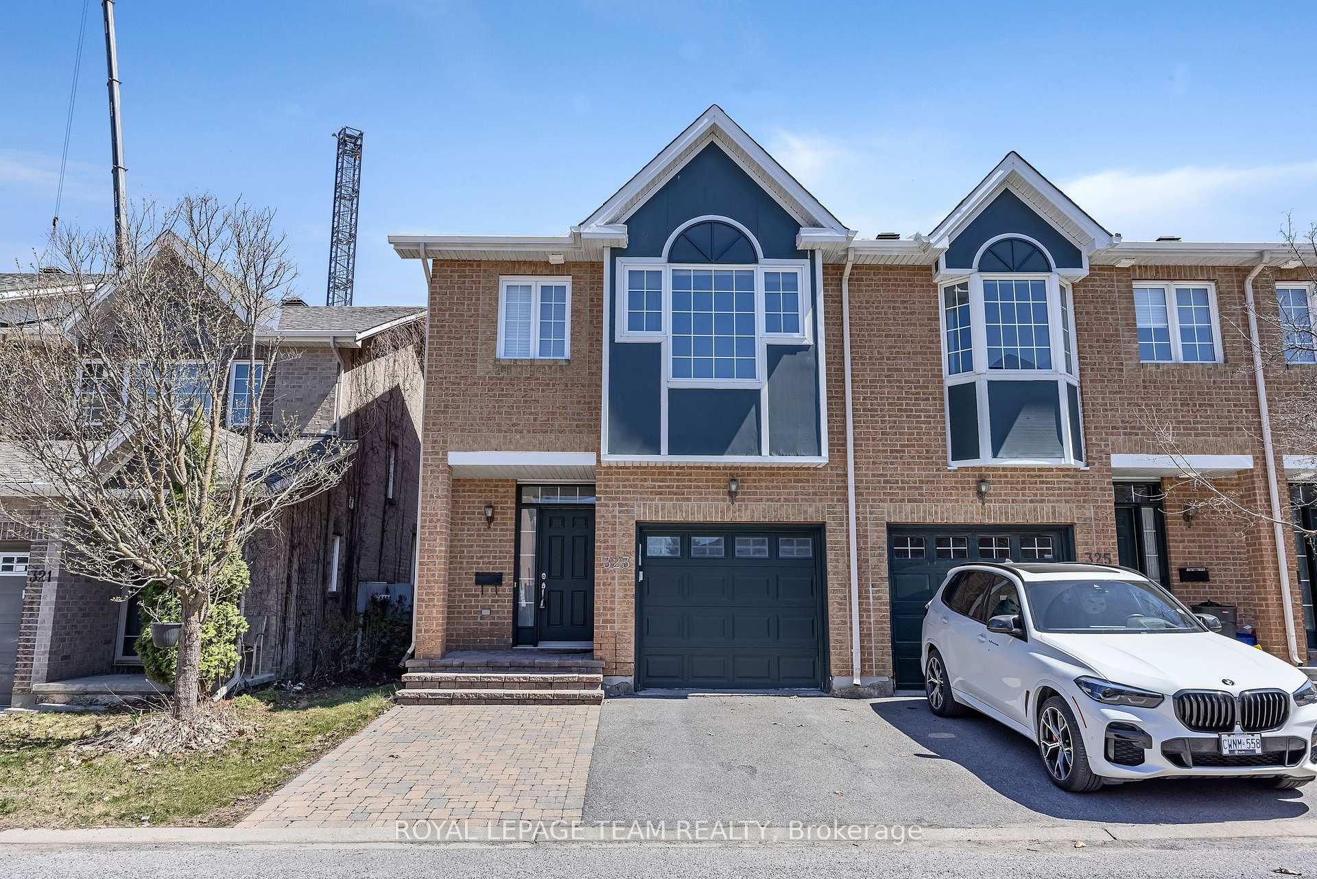 323 Freedom Private, Alta Vista and Area, ON K1G 6W3