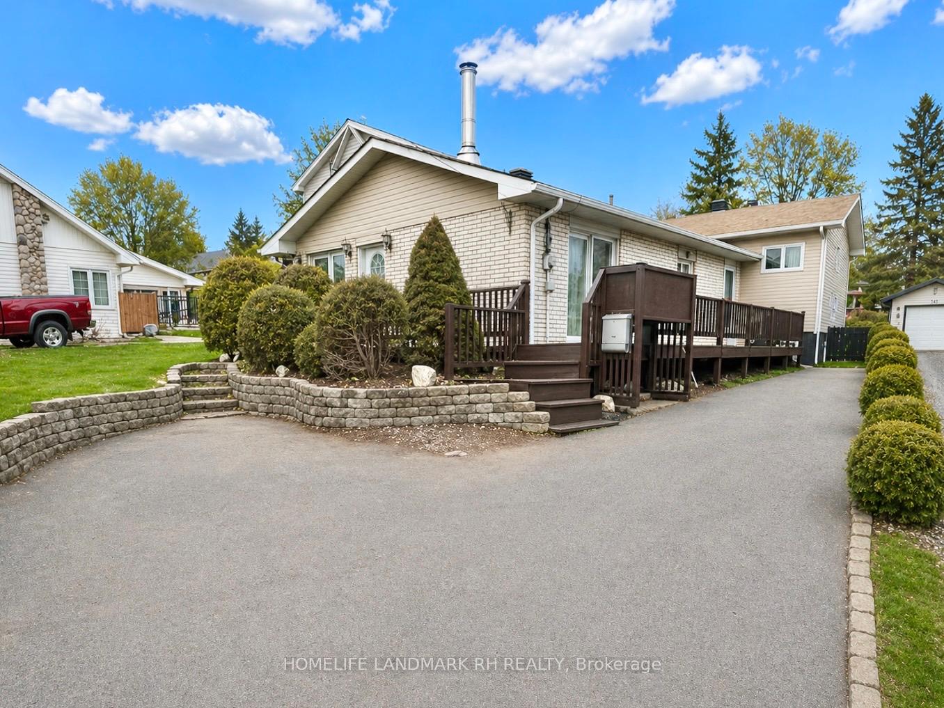 317 Sidney Street, Quinte West, ON K8V 2V1