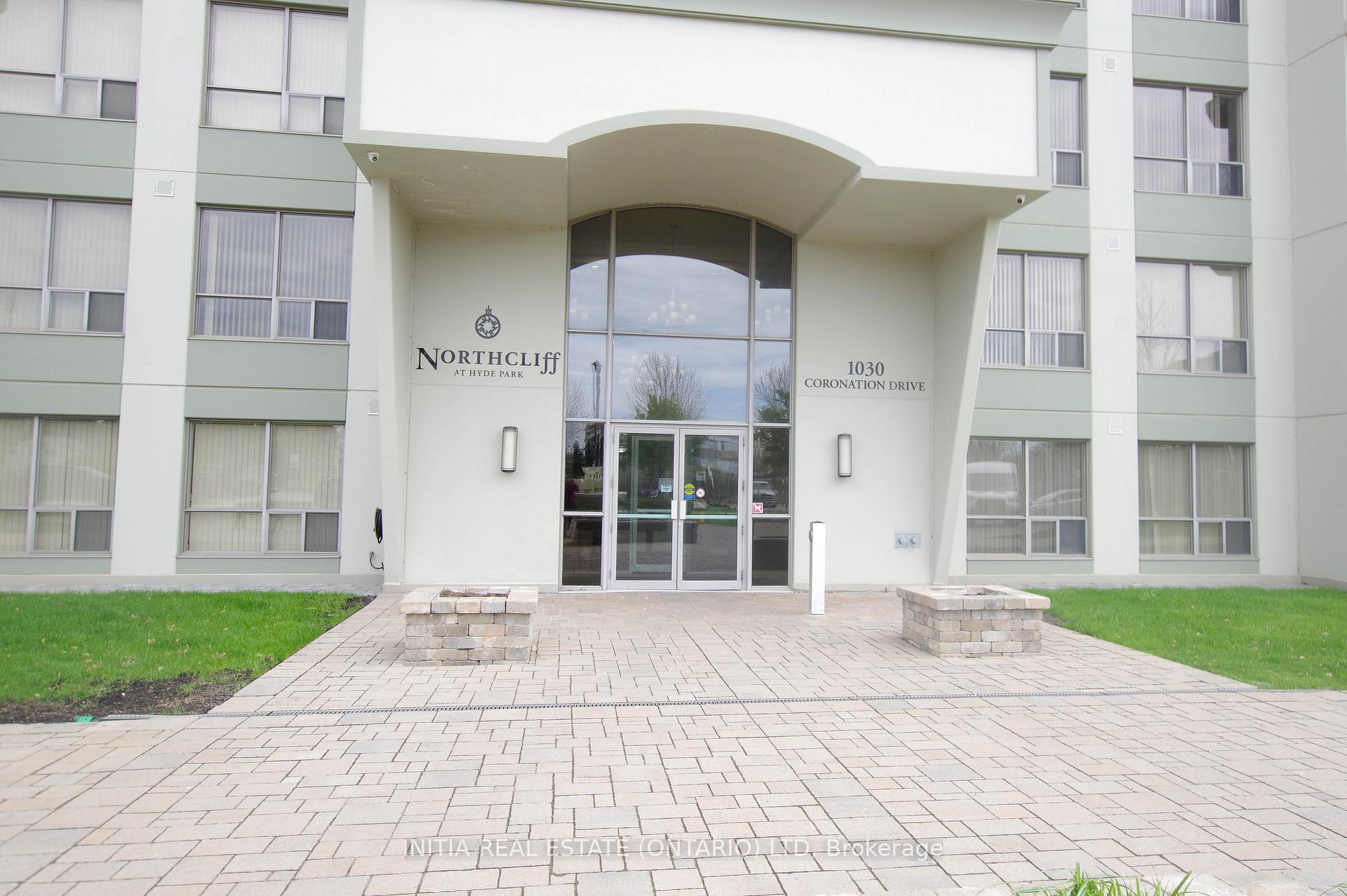 1030 Coronation Drive 807, London North, ON N6G 0G5