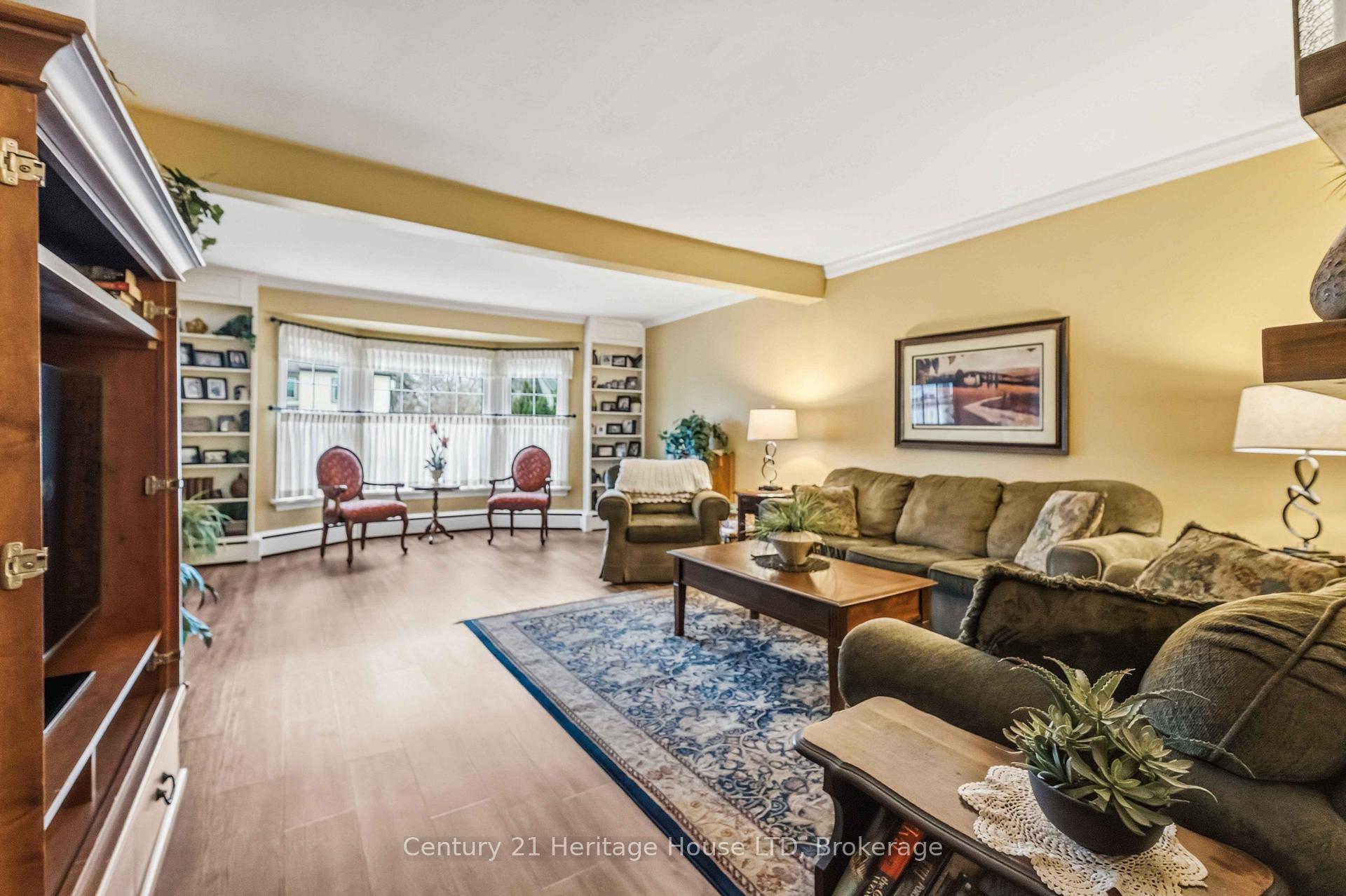 25 GLENVIEW Avenue, Welland — photo 5 of 5