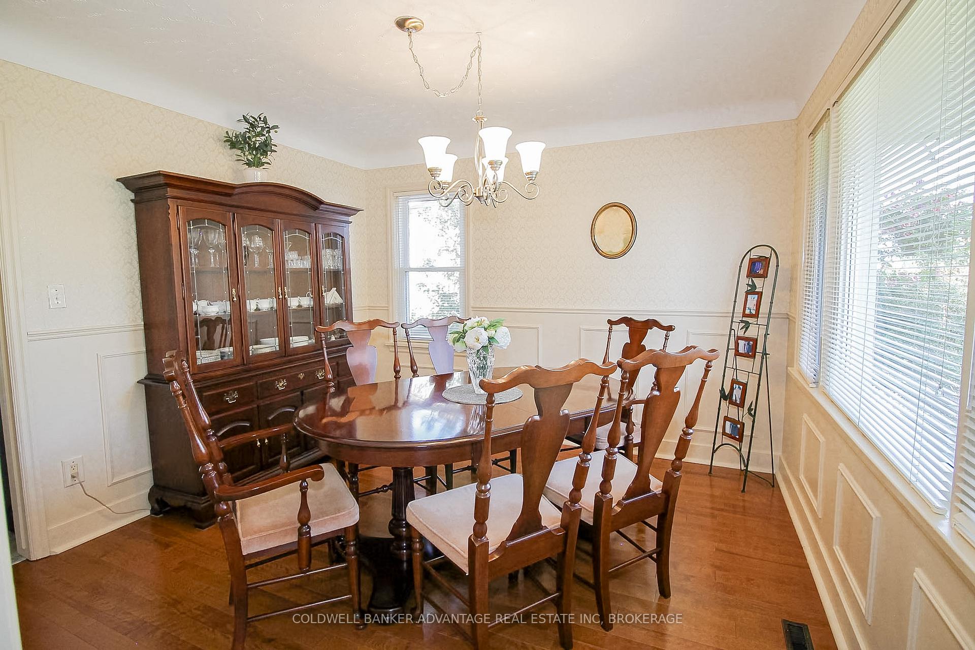 43 Gram Avenue, Welland — photo 5 of 5