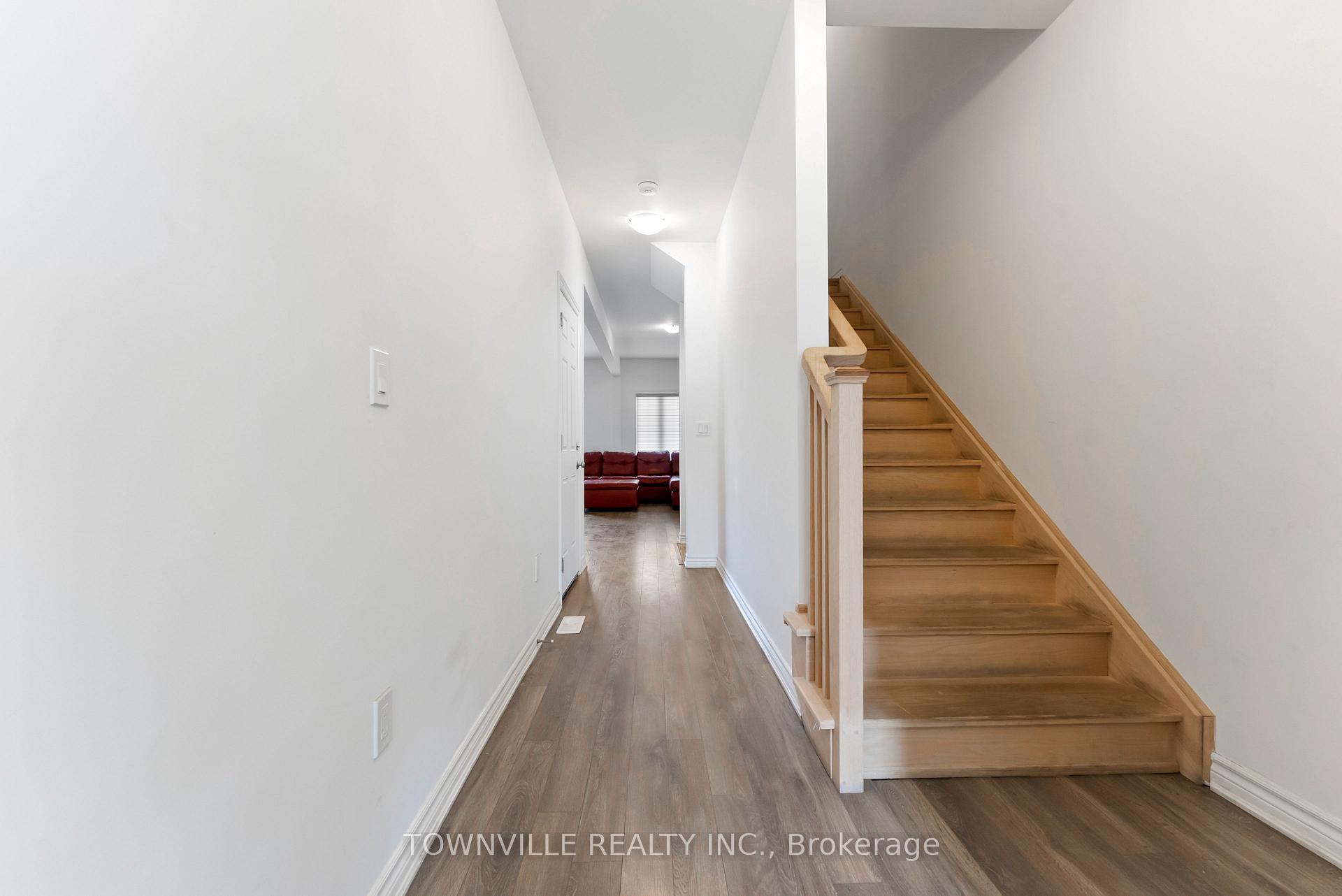 35 Lincoln Drive, Belleville — photo 5 of 5