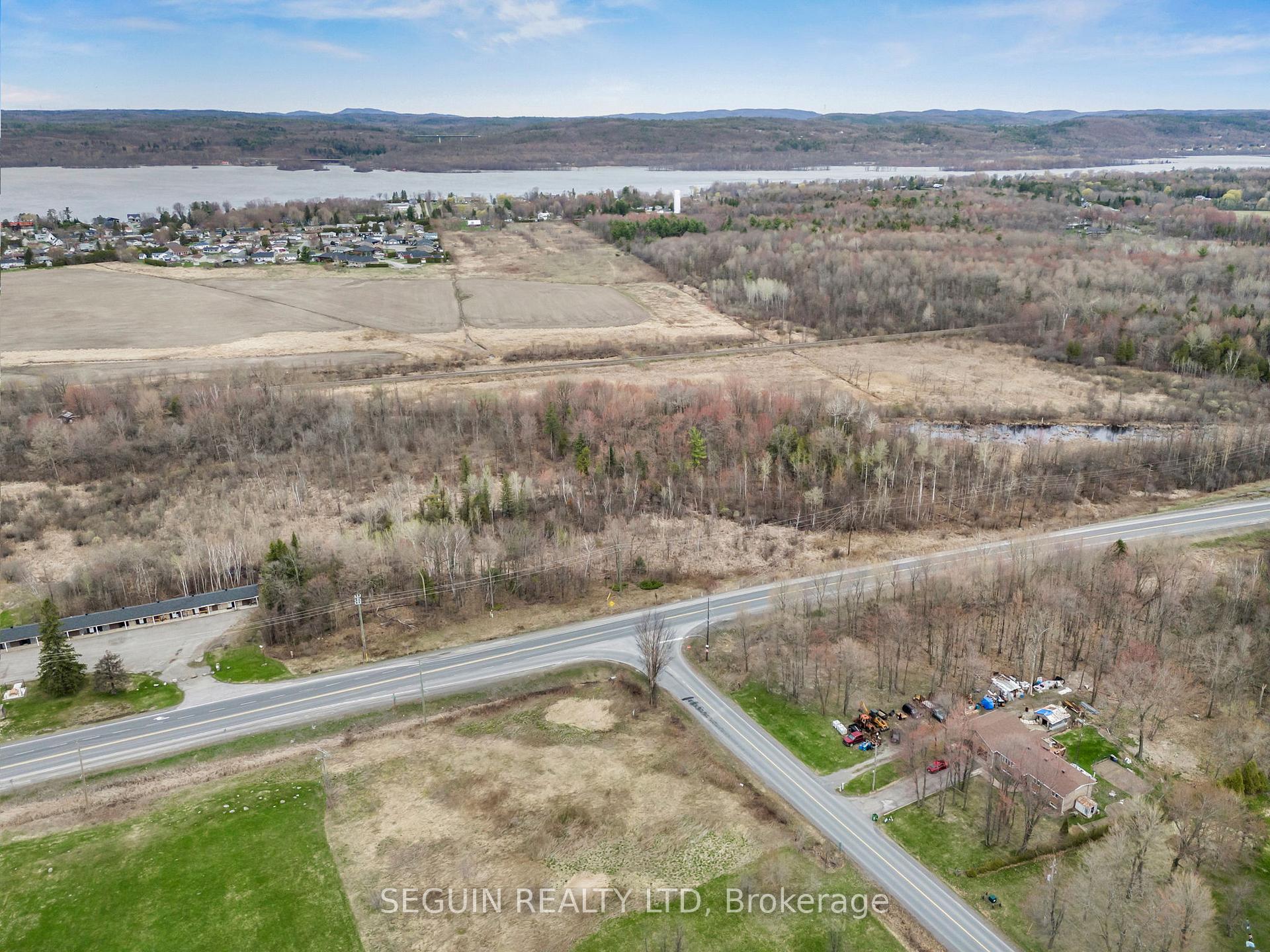 000 County Road 17 Road, Champlain — photo 2 of 5