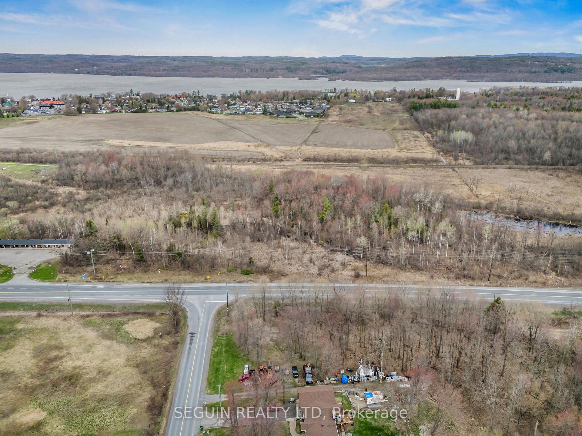 000 County Road 17 Road, Champlain — photo 3 of 5