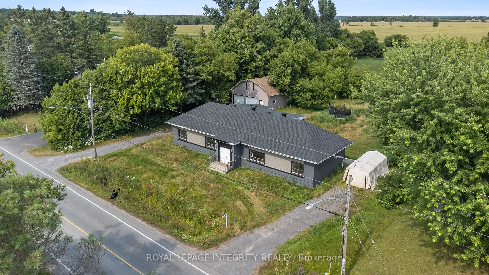 3823 Drouin Road, Clarence-Rockland — photo 3 of 5