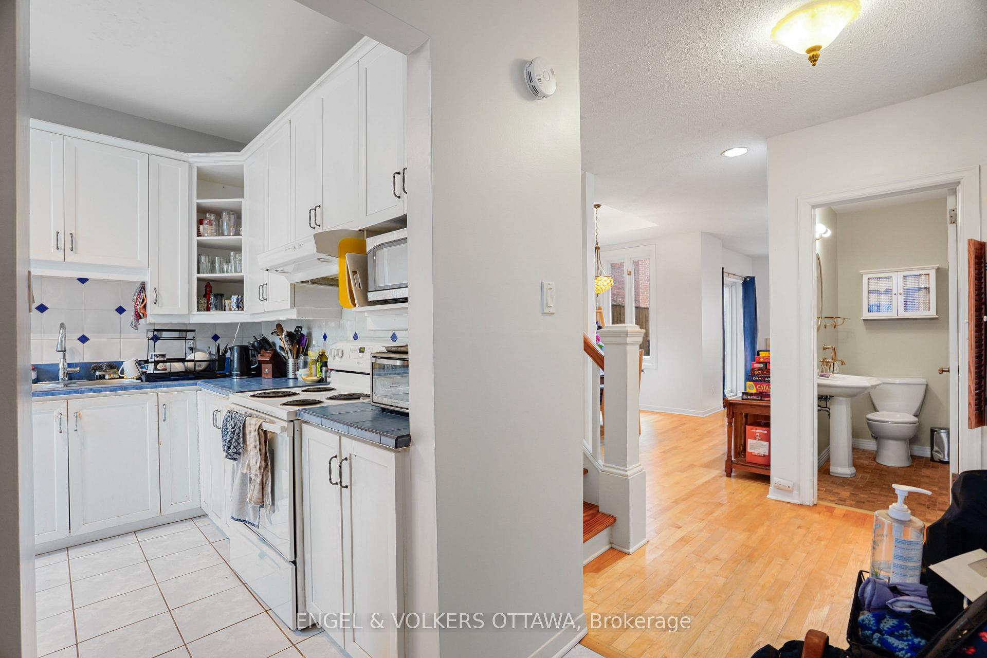 293 Somerset Street E, Lower Town - Sandy Hill — photo 4 of 5