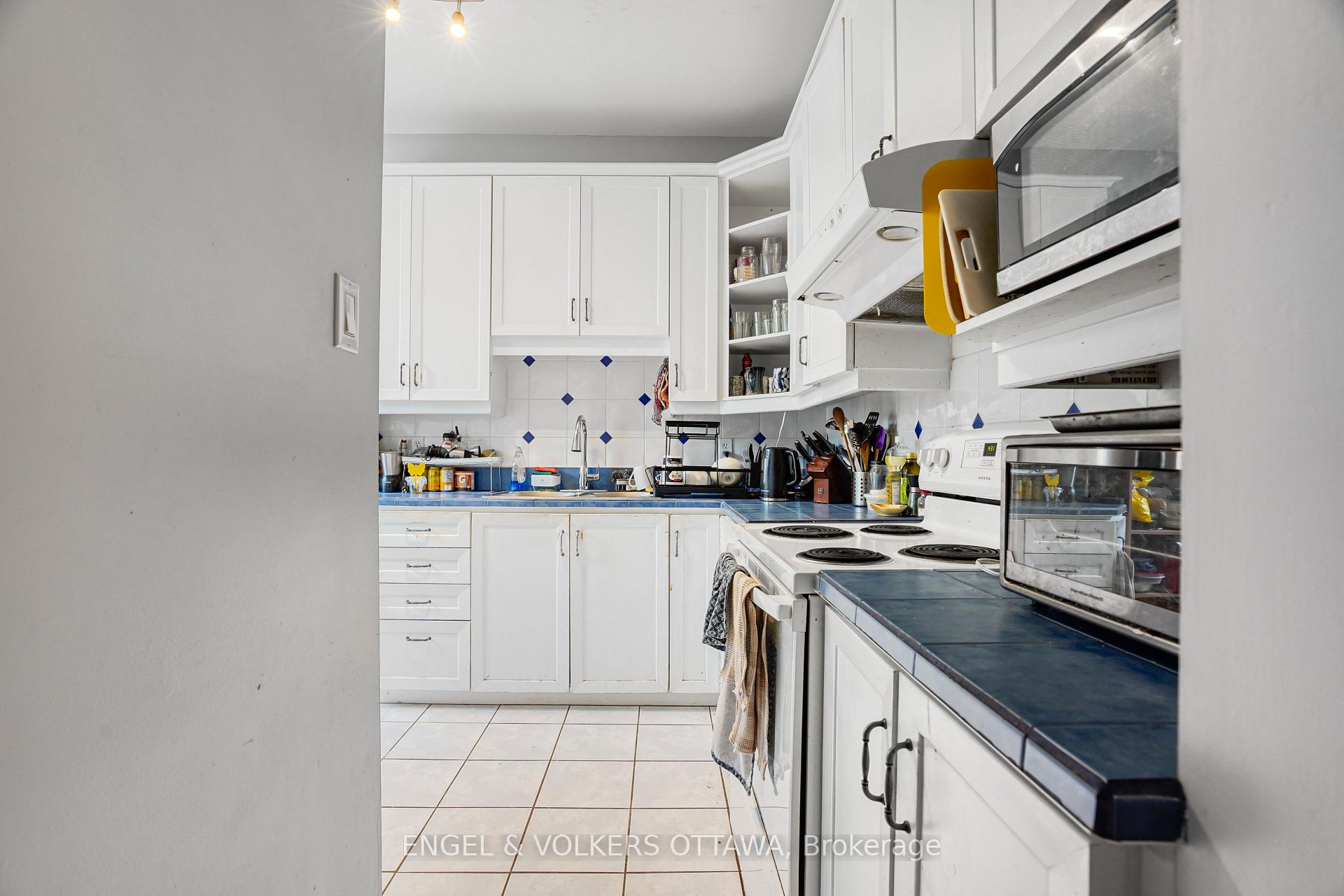 293 Somerset Street E, Lower Town - Sandy Hill — photo 5 of 5