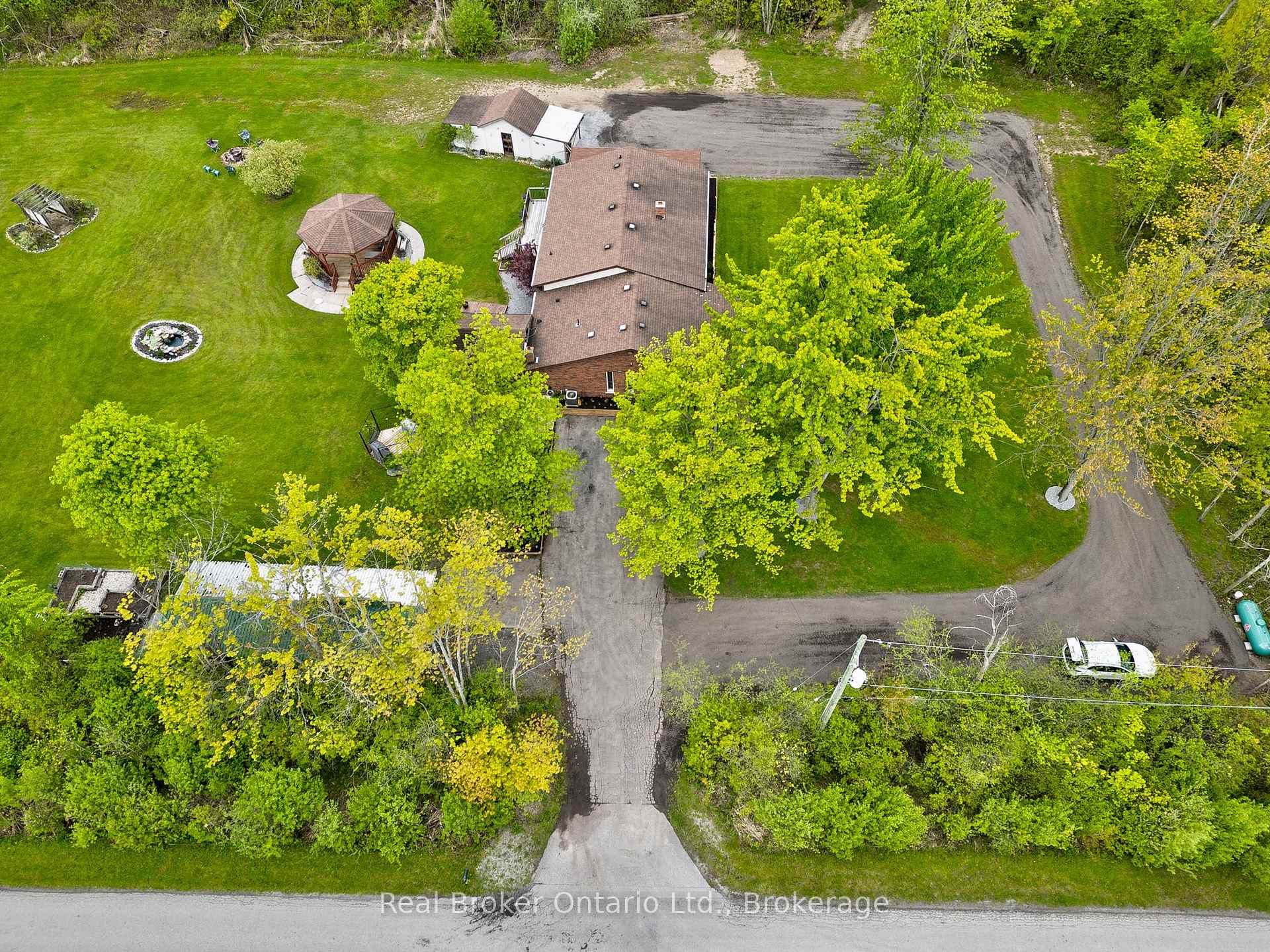 2859 Dominion Road, Fort Erie — photo 4 of 5