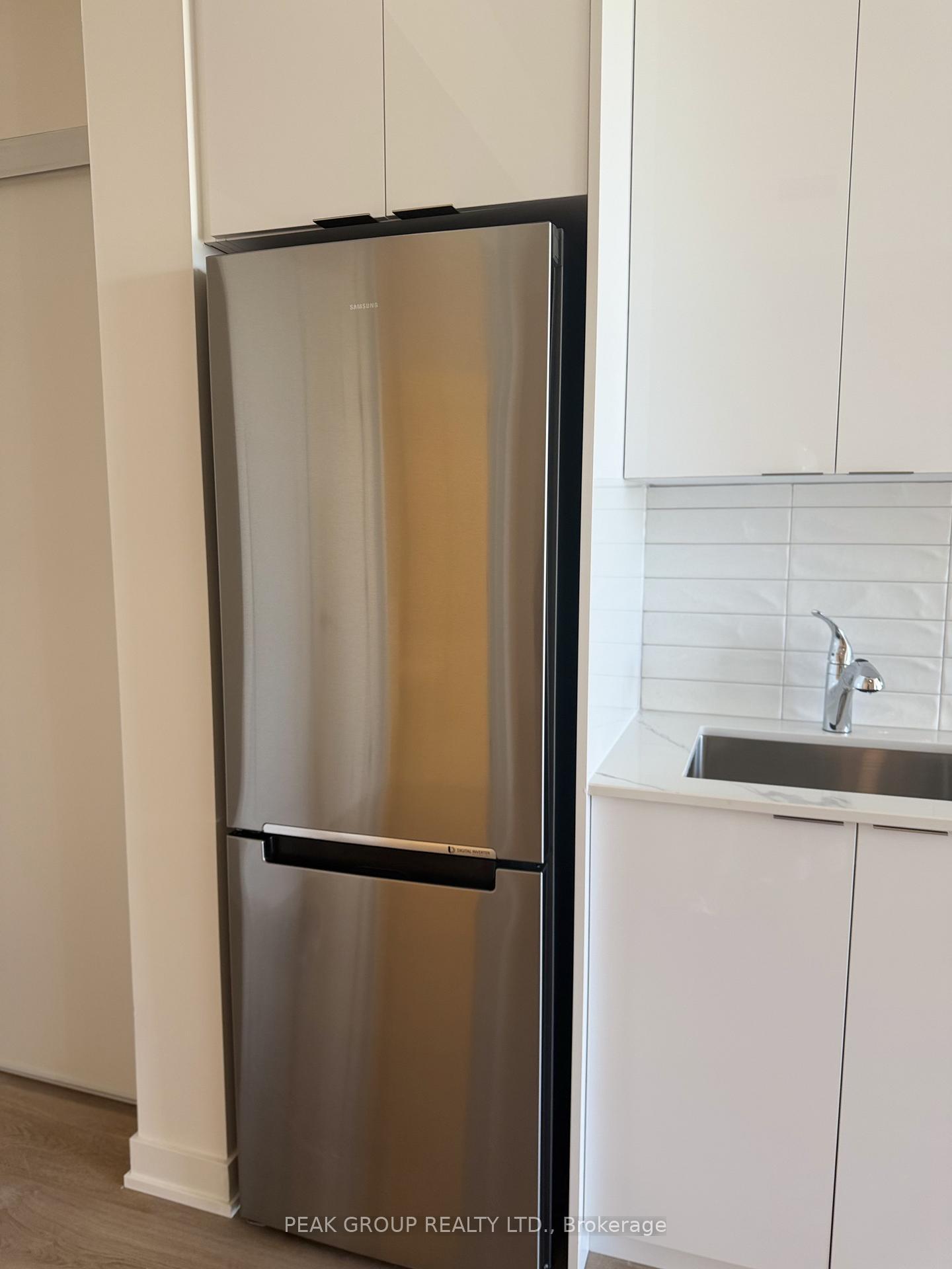 33 Erie Avenue Unit # 814, Brantford — photo 3 of 5