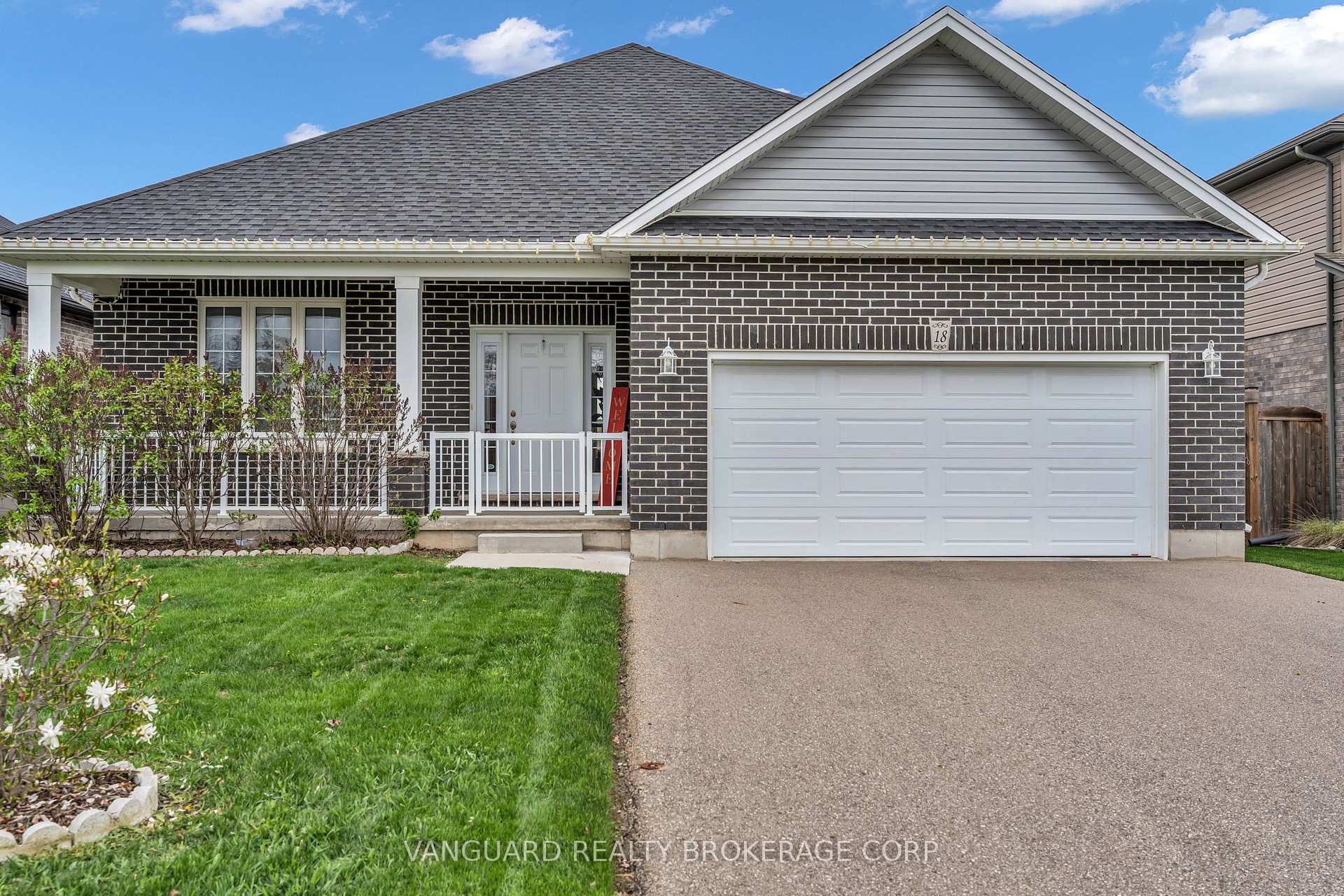 18 Crocus Avenue, Tillsonburg — photo 4 of 5