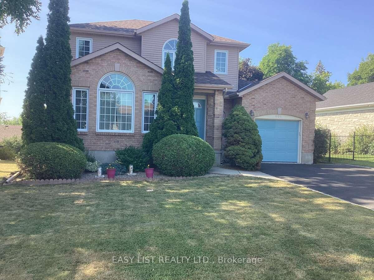 601 MacDonald Drive, Gananoque, ON K7G 3C3