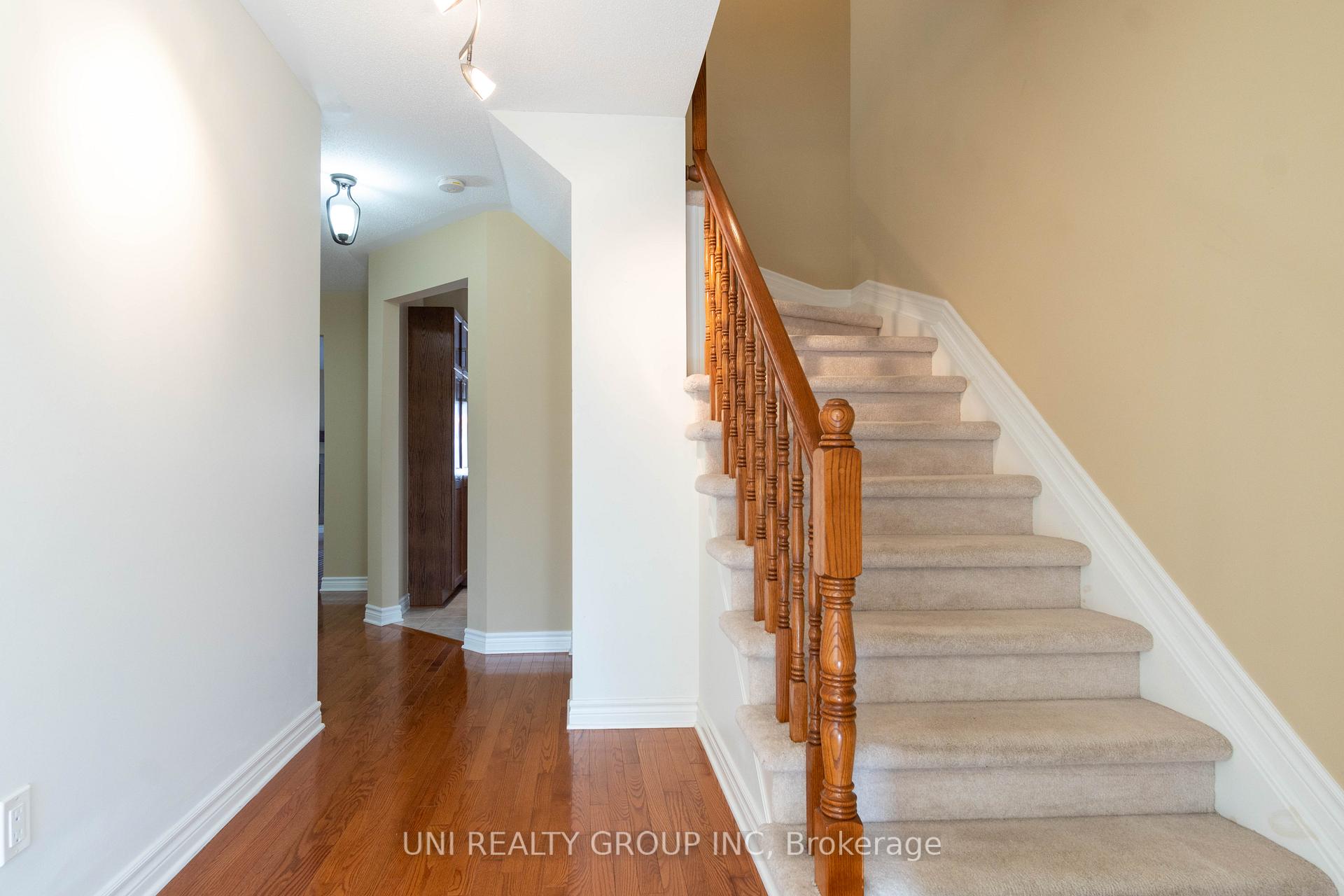 268 TEWSLEY Drive, Blossom Park - Airport and Area — photo 4 of 5
