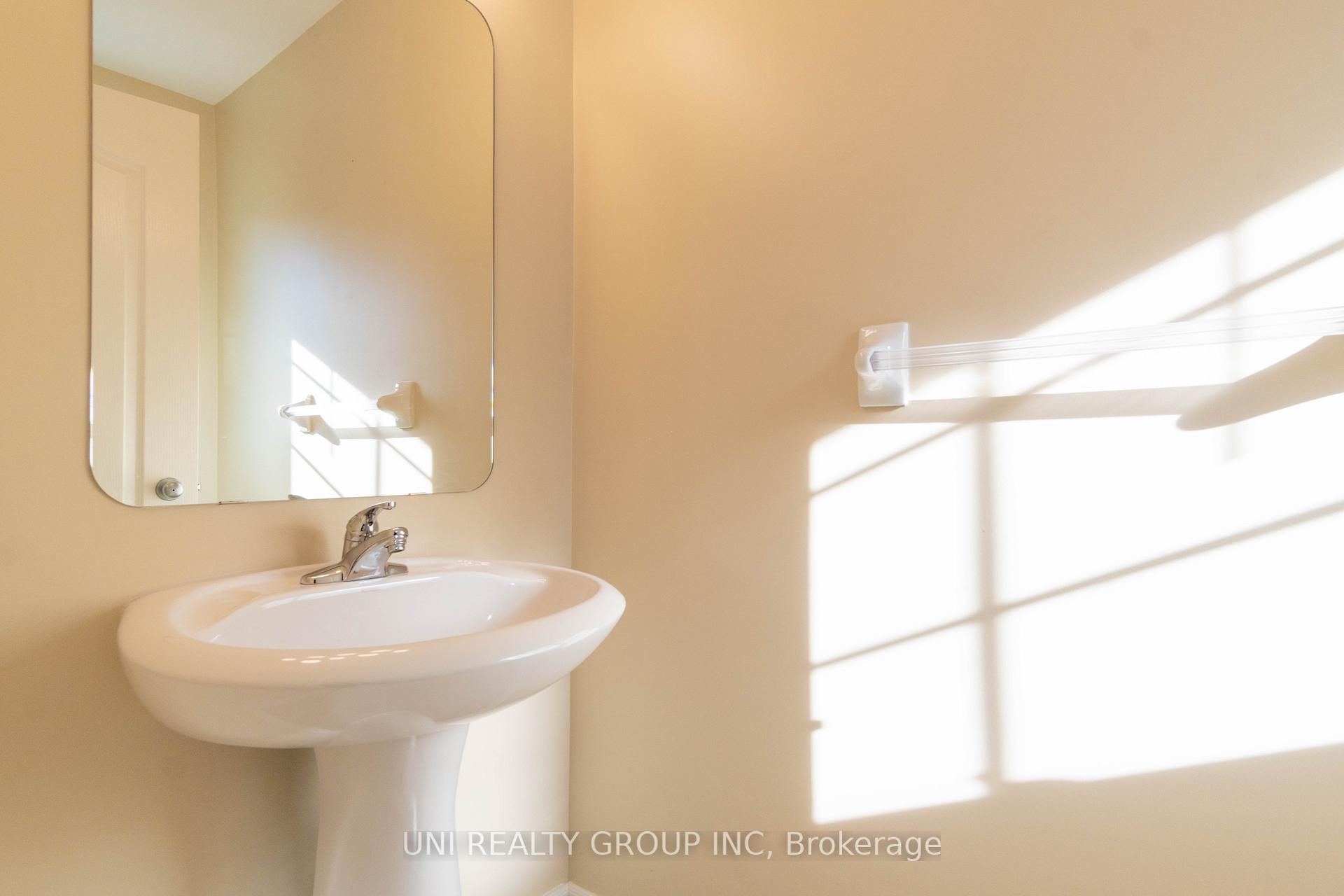 268 TEWSLEY Drive, Blossom Park - Airport and Area — photo 5 of 5