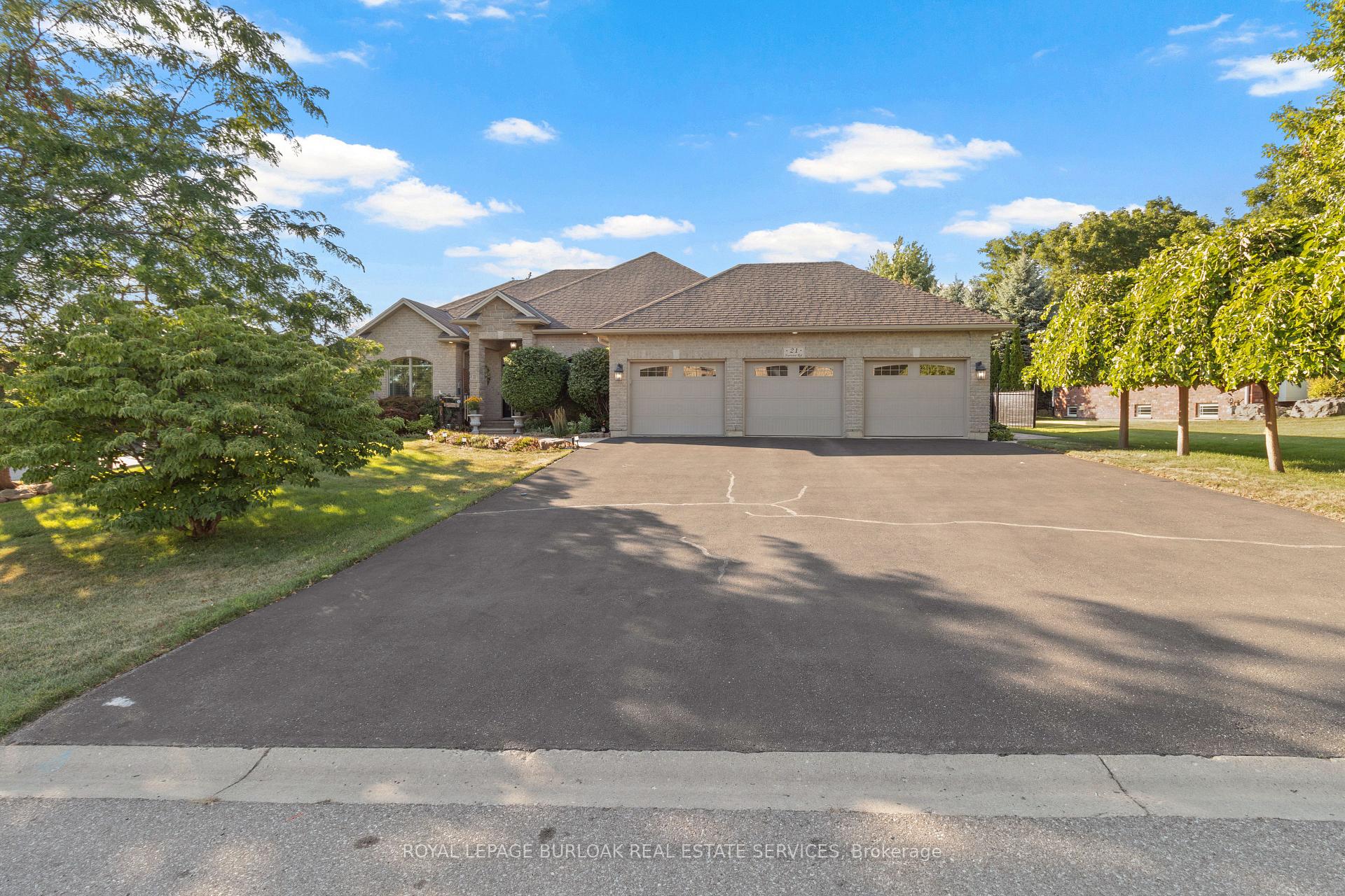 21 Farrow Road, Brantford — photo 4 of 5