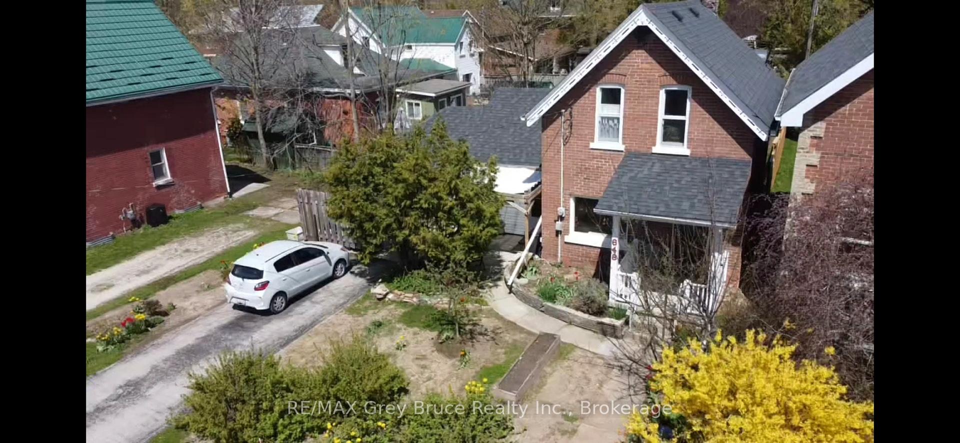 648 9th Street E, Owen Sound — photo 2 of 5