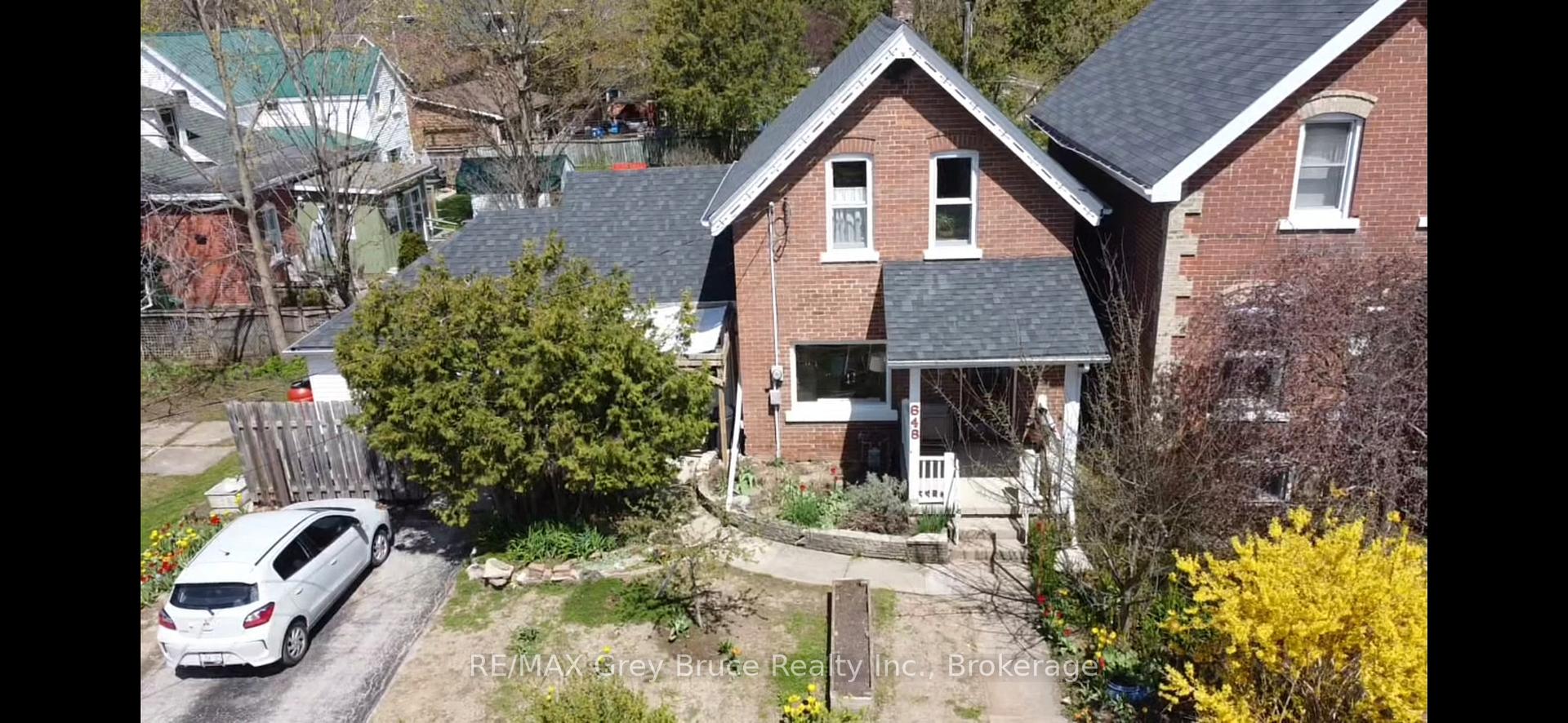 648 9th Street E, Owen Sound — photo 3 of 5