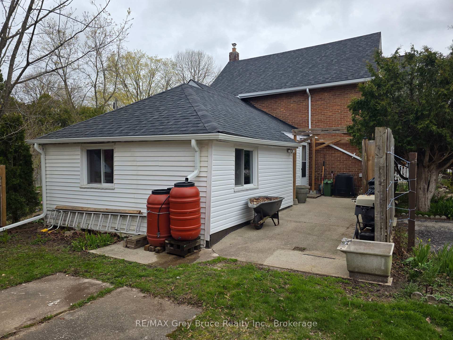 648 9th Street E, Owen Sound — photo 5 of 5
