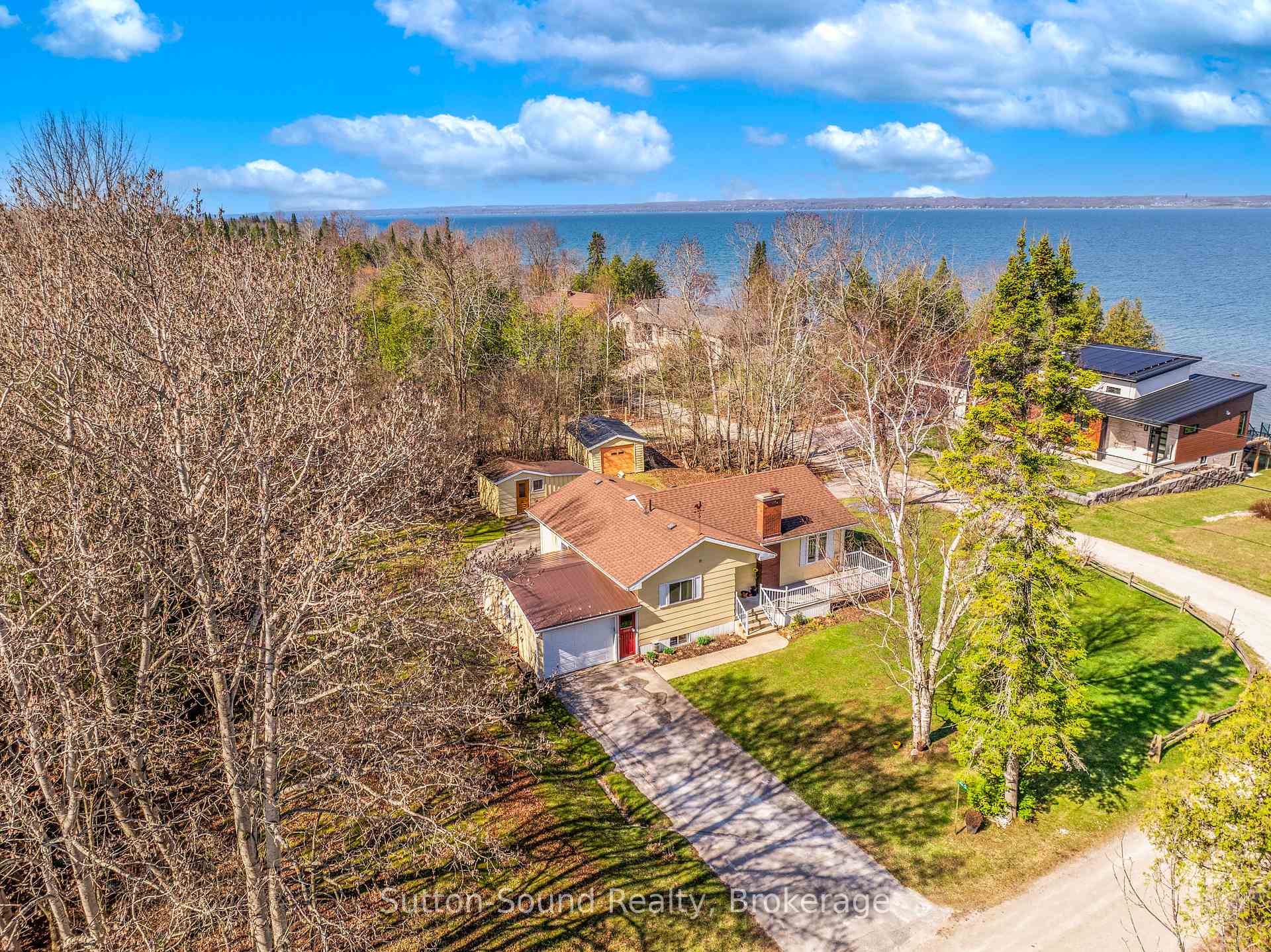 125 Paradise Bay Road, Meaford — photo 2 of 5