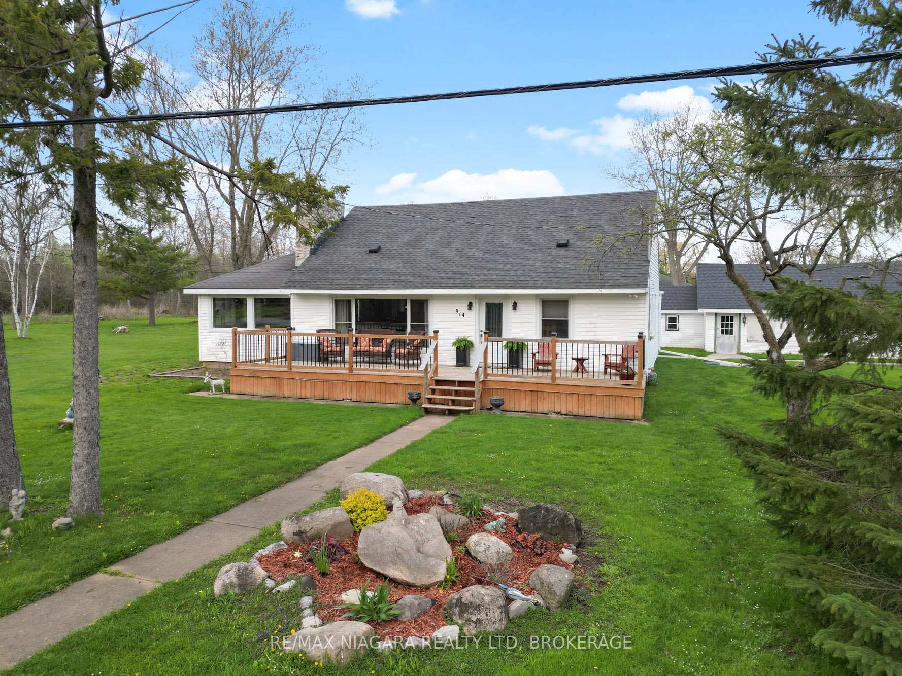914 Oakhill Boulevard E, Fort Erie, ON L0S 1N0