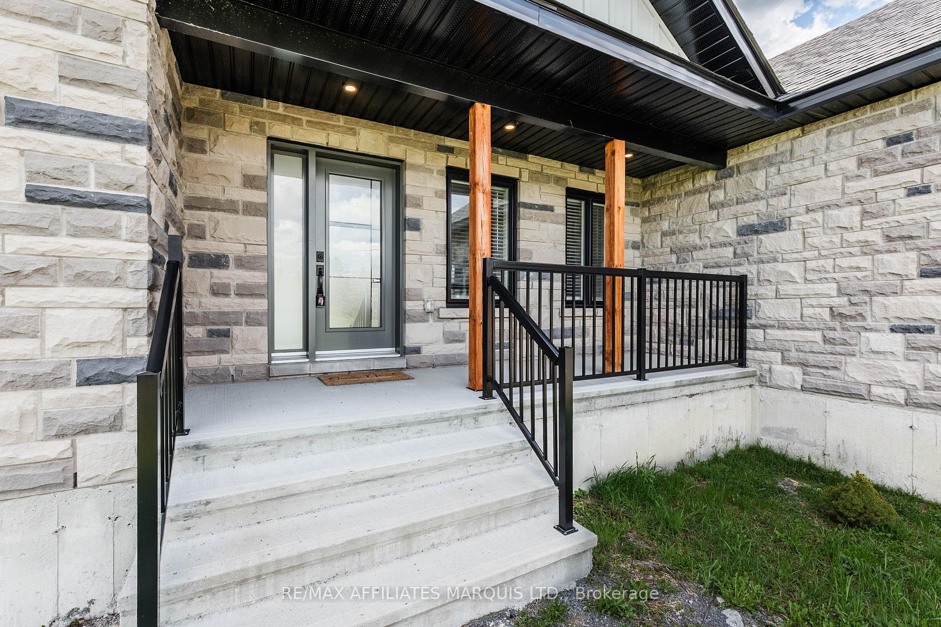 6836 James Crescent, South Glengarry — photo 4 of 5