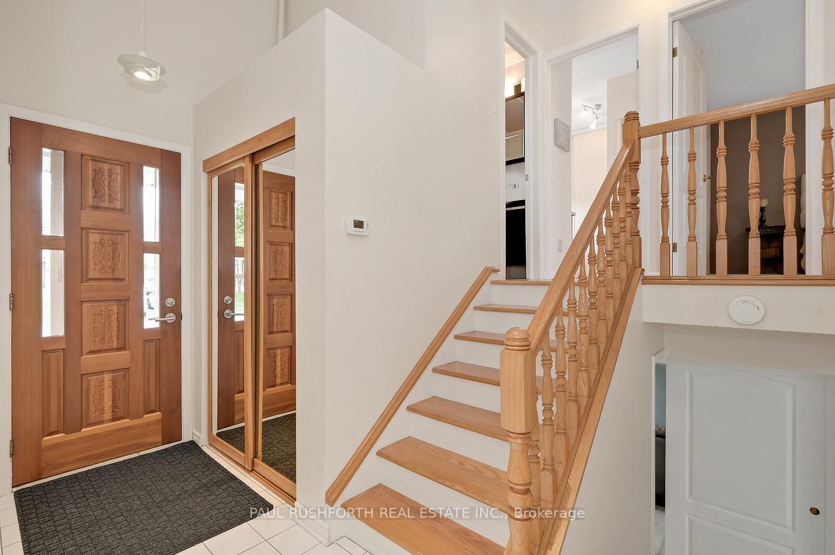 2191 Bickerton Avenue, Beacon Hill North - South and Area — photo 4 of 5