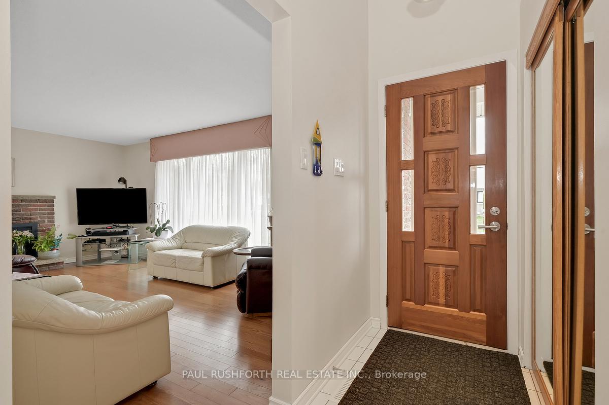 2191 Bickerton Avenue, Beacon Hill North - South and Area — photo 5 of 5