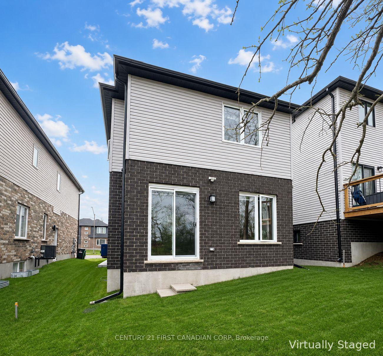 245 Wesley Boulevard, Cambridge — photo 3 of 5