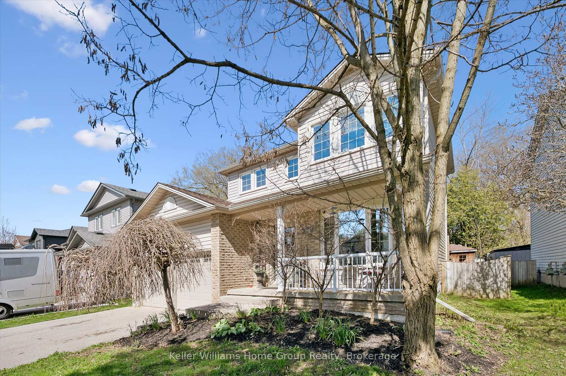 209 Elizabeth Crescent, Centre Wellington — photo 4 of 5