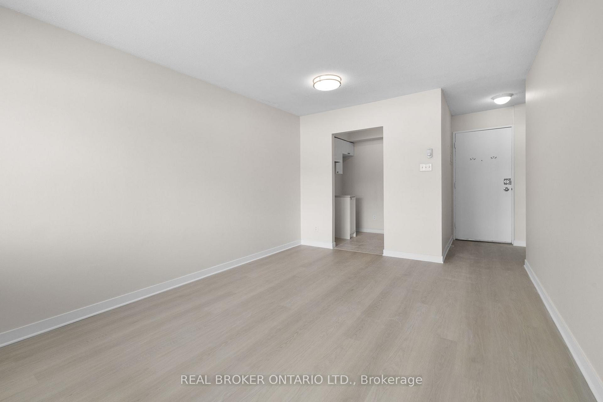 2041 Arrowsmith Drive 103C, Beacon Hill North - South and Area — photo 5 of 5