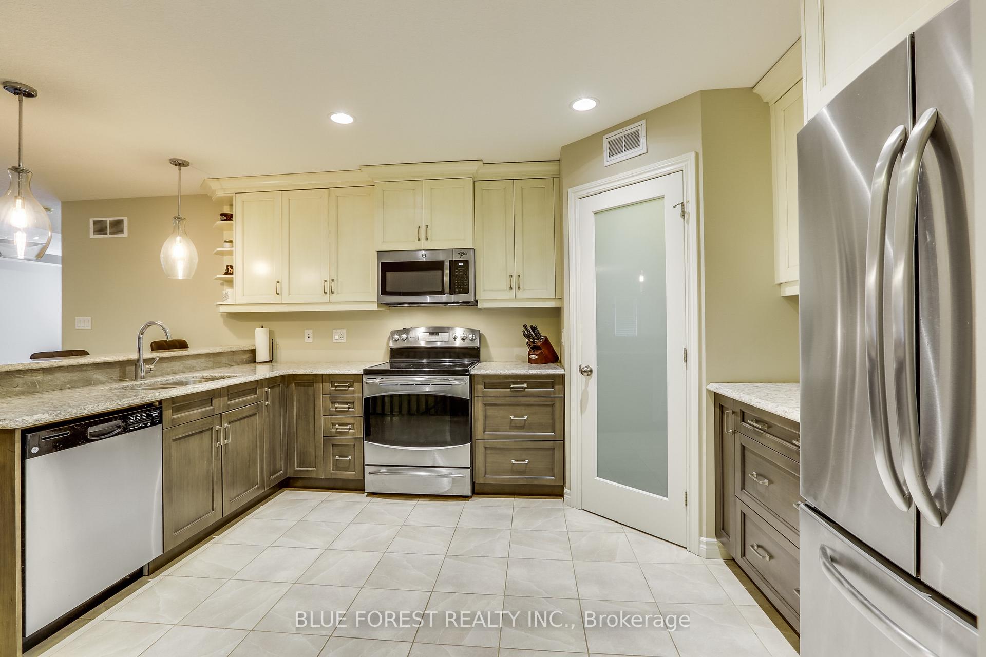55 Chatfield Street, Ingersoll — photo 3 of 5