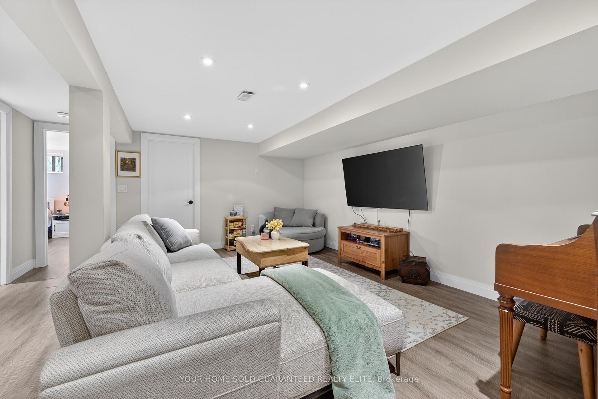 22 Hazelwood Avenue, Grimsby — photo 5 of 5