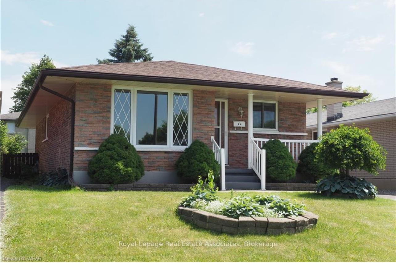 86 Overlea Crescent Main, Kitchener, ON N2M 5A9