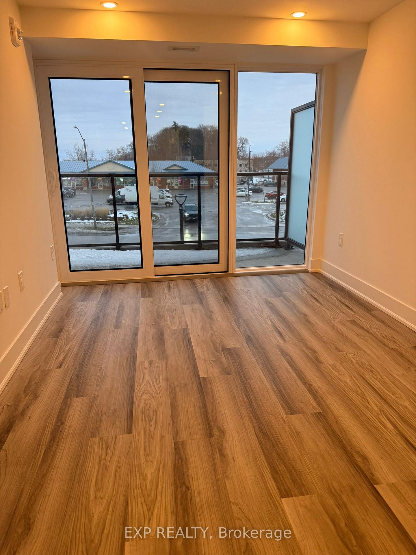 575 Conklin Road 219, Brantford — photo 3 of 5