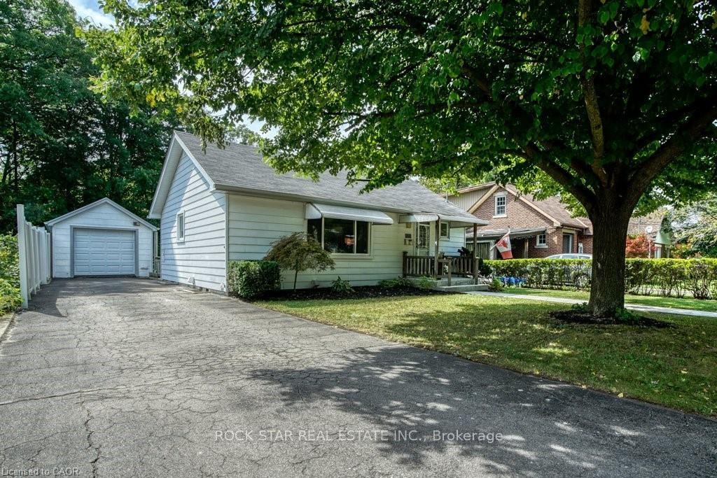 102 Kribs Street Main, Cambridge, ON N3C 3N5