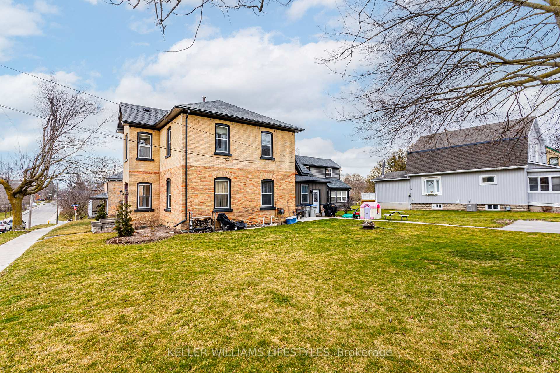 residential Property Image no.1