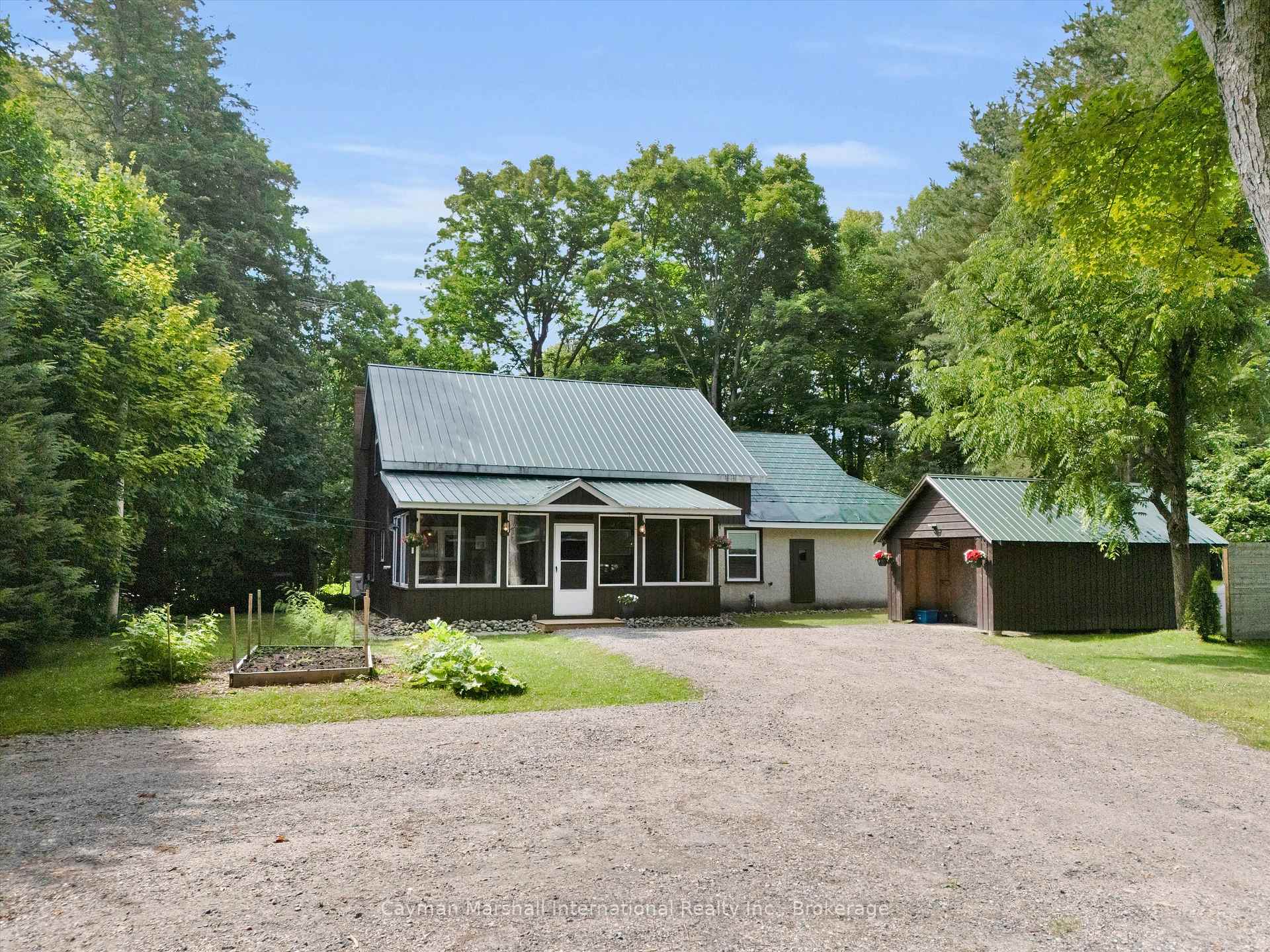 15 Victoria Street, Seguin, ON P0C 1J0 — Seguin, Ontario