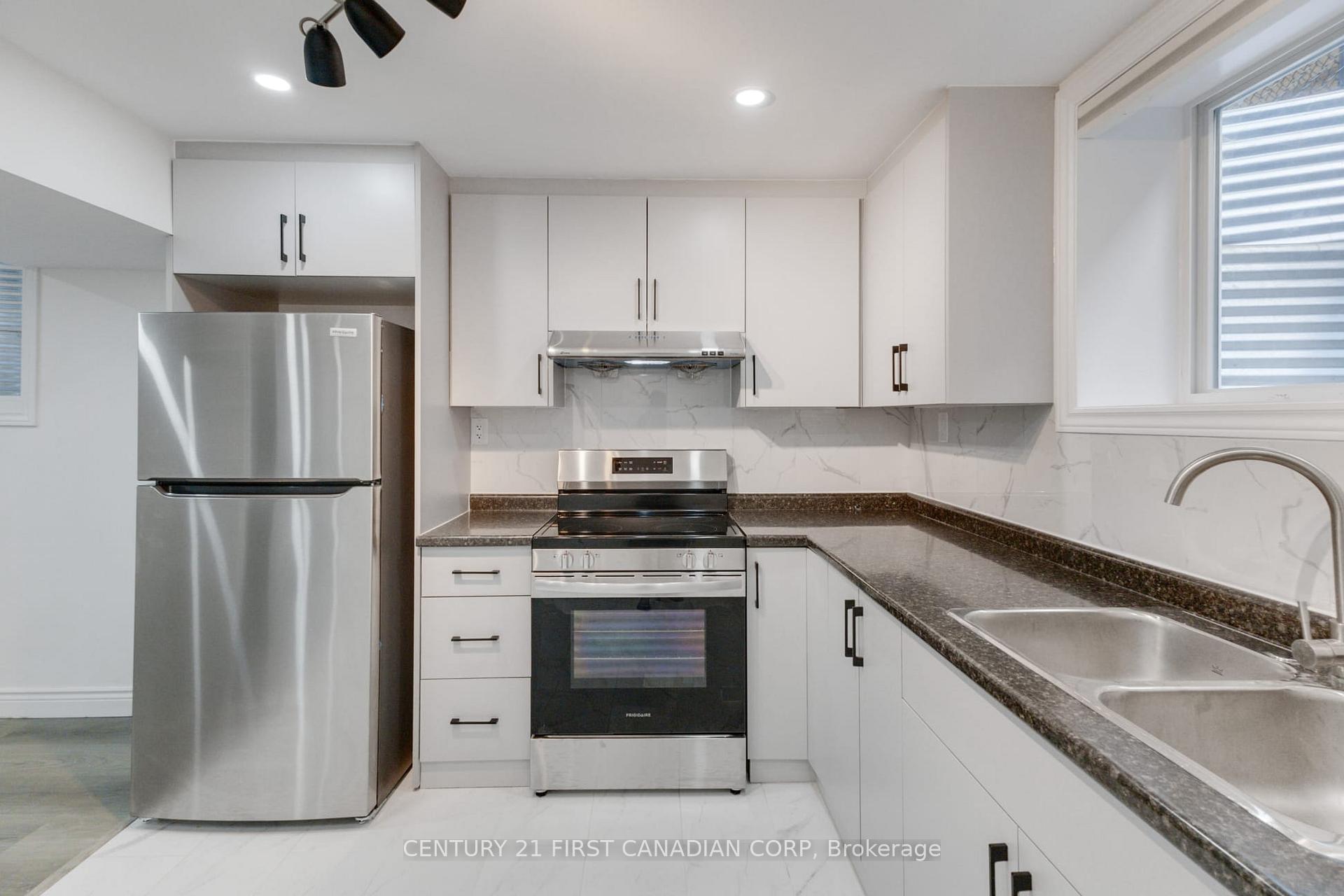 2043 Cedarpark Drive Lower, London North — photo 4 of 5