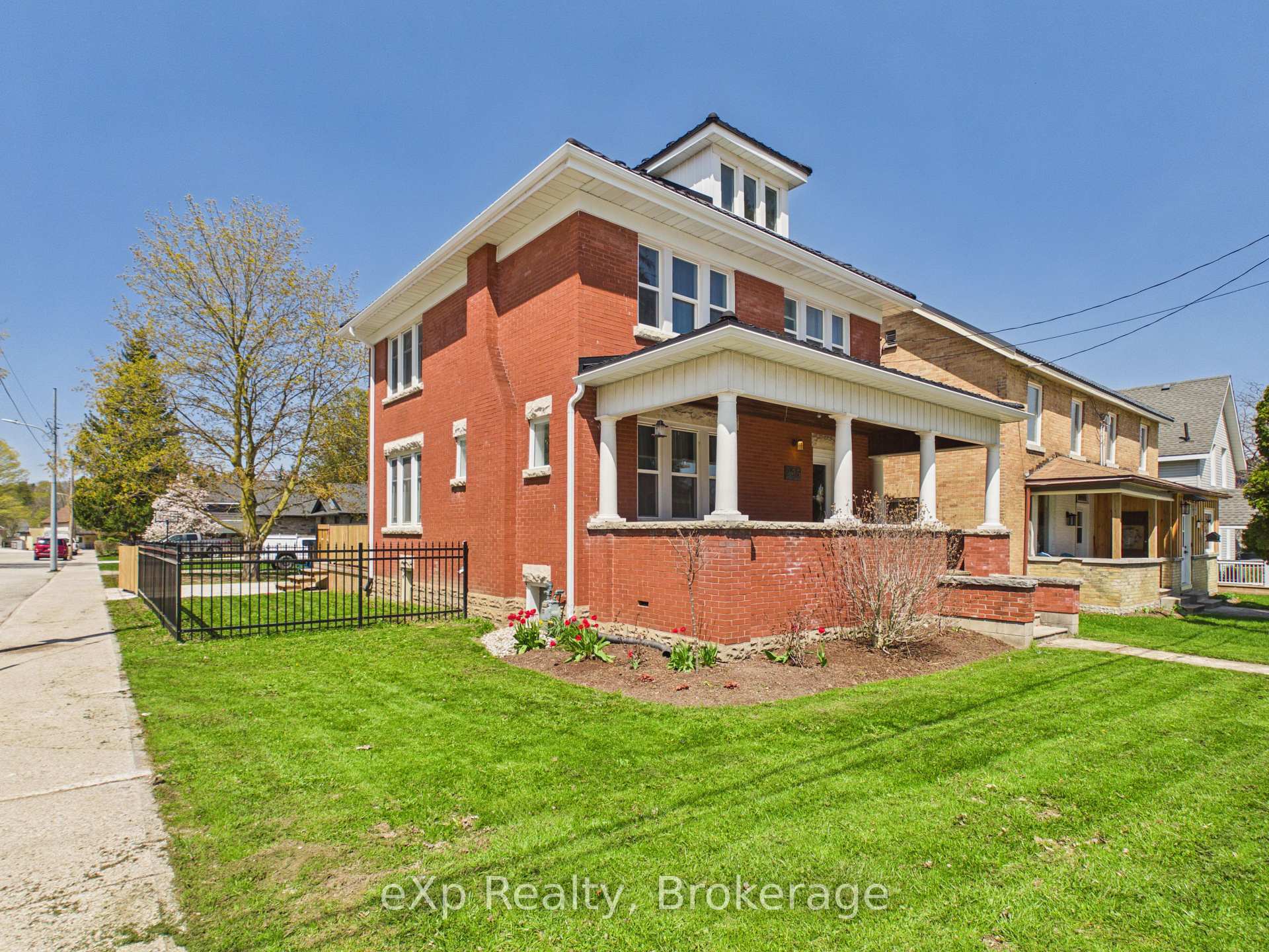 235 Jackson Street S, Brockton — photo 3 of 5