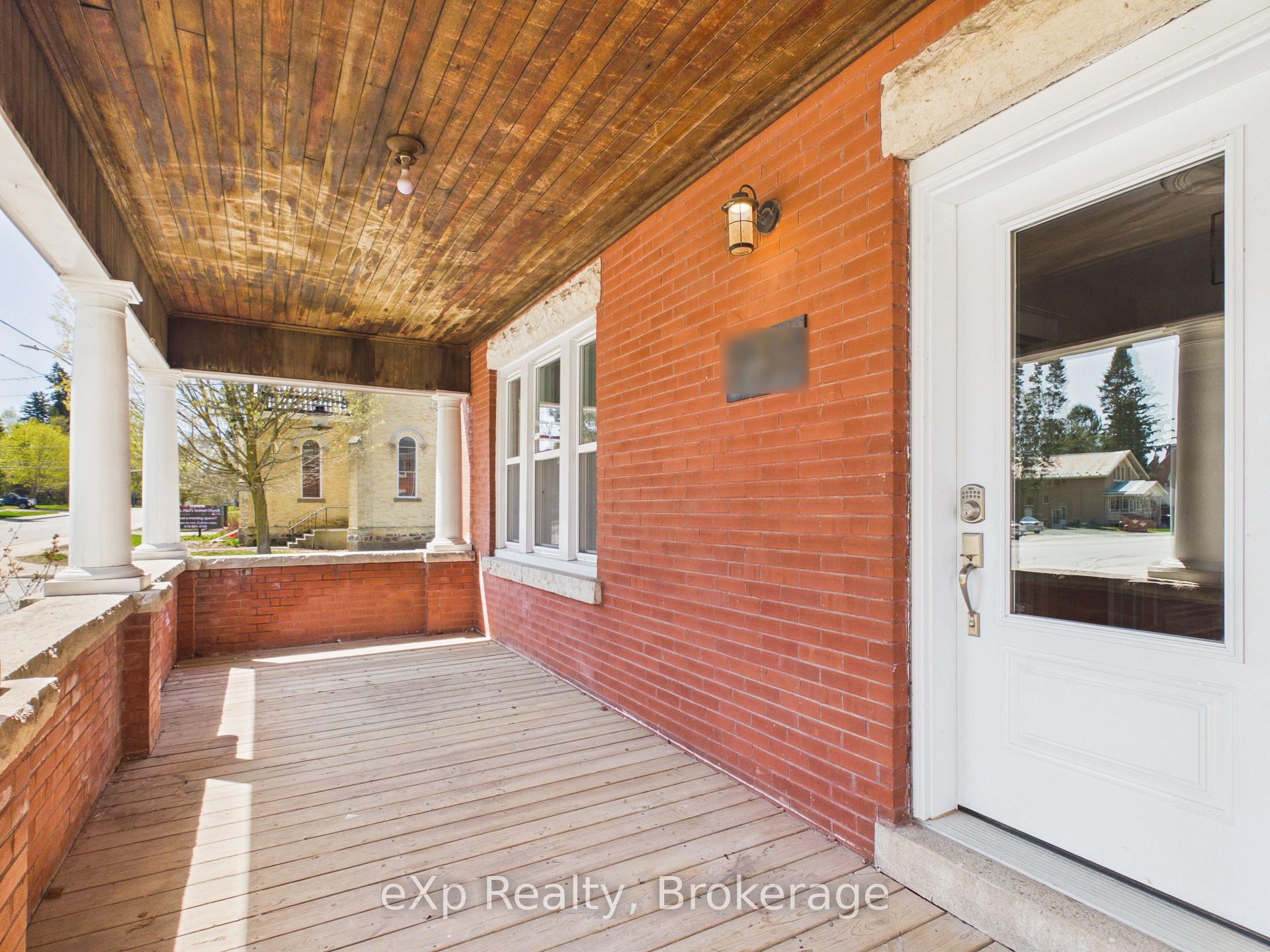 235 Jackson Street S, Brockton — photo 4 of 5